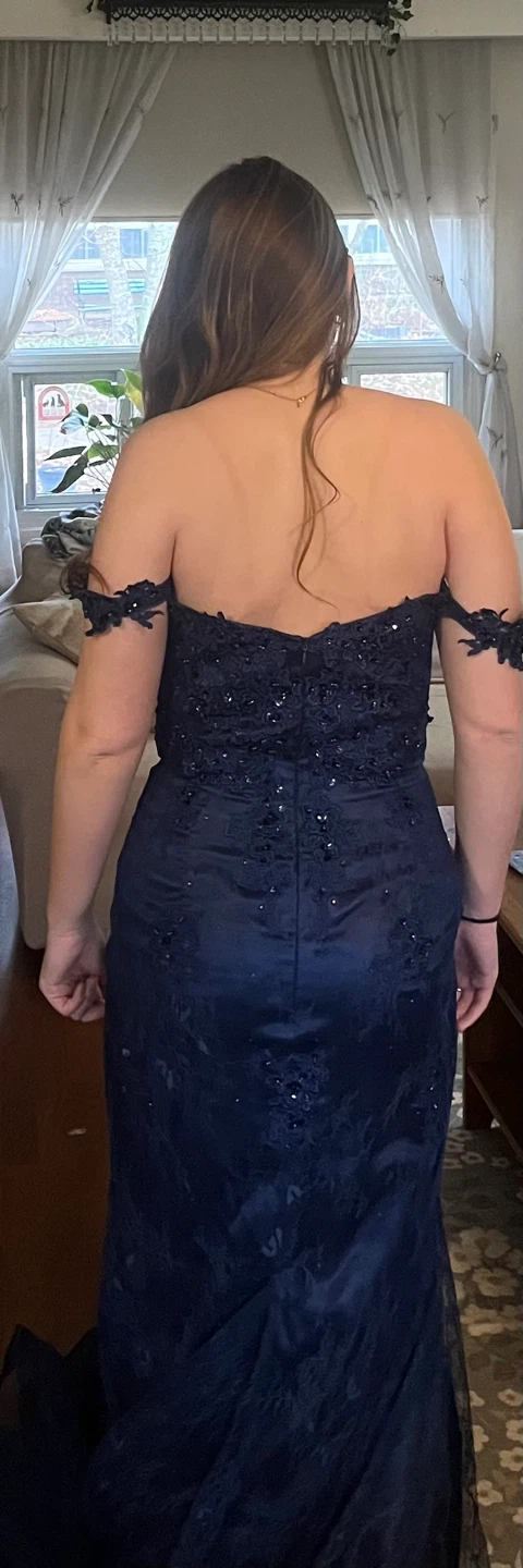 Prom Dress! Never worn! - photo 2