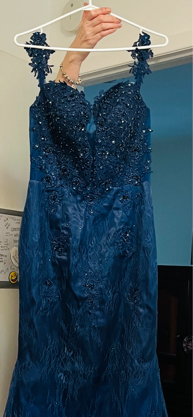 Prom Dress! Never worn! - photo 3