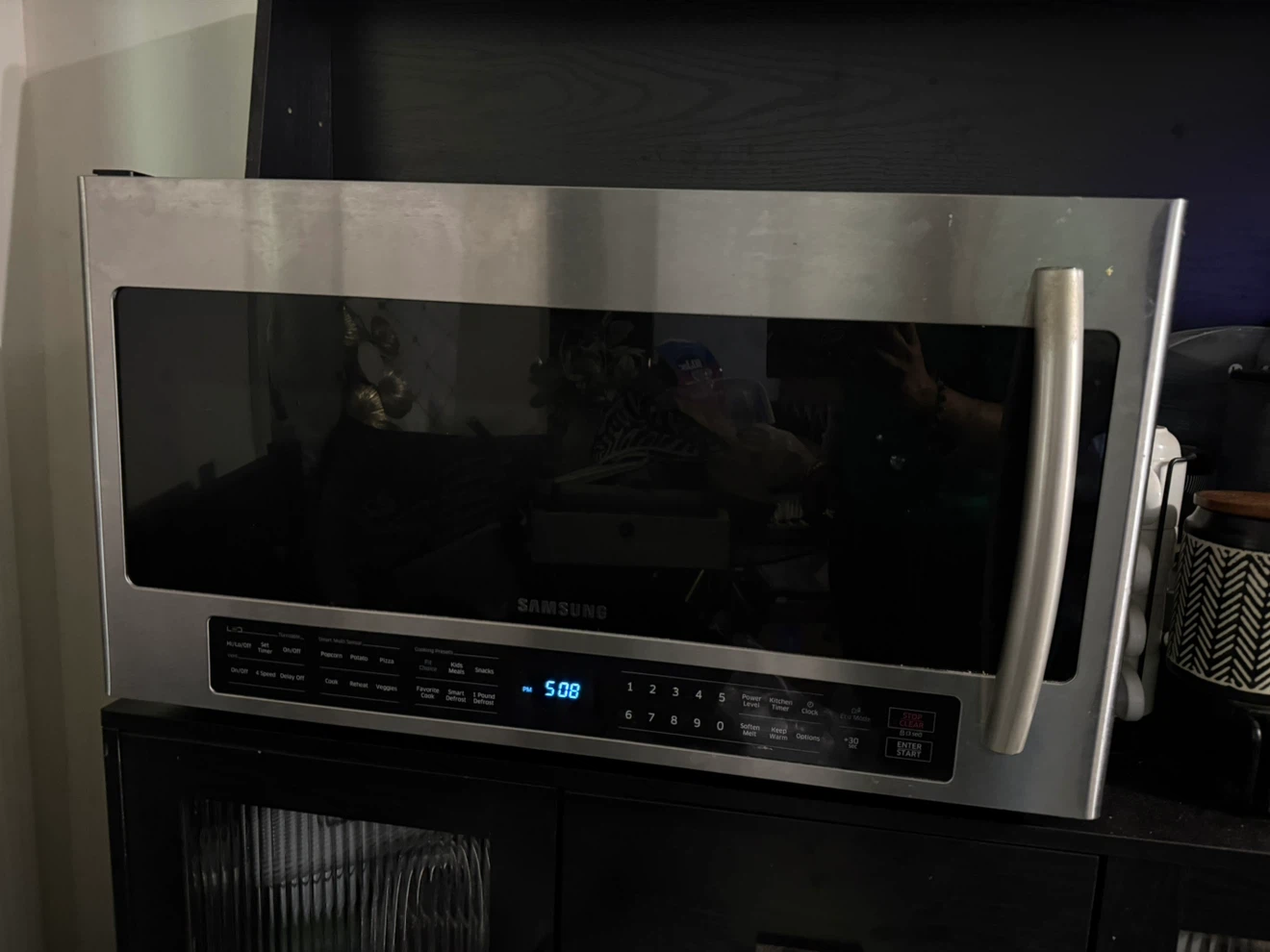 Samsung Over-the-Range Microwave - photo 5