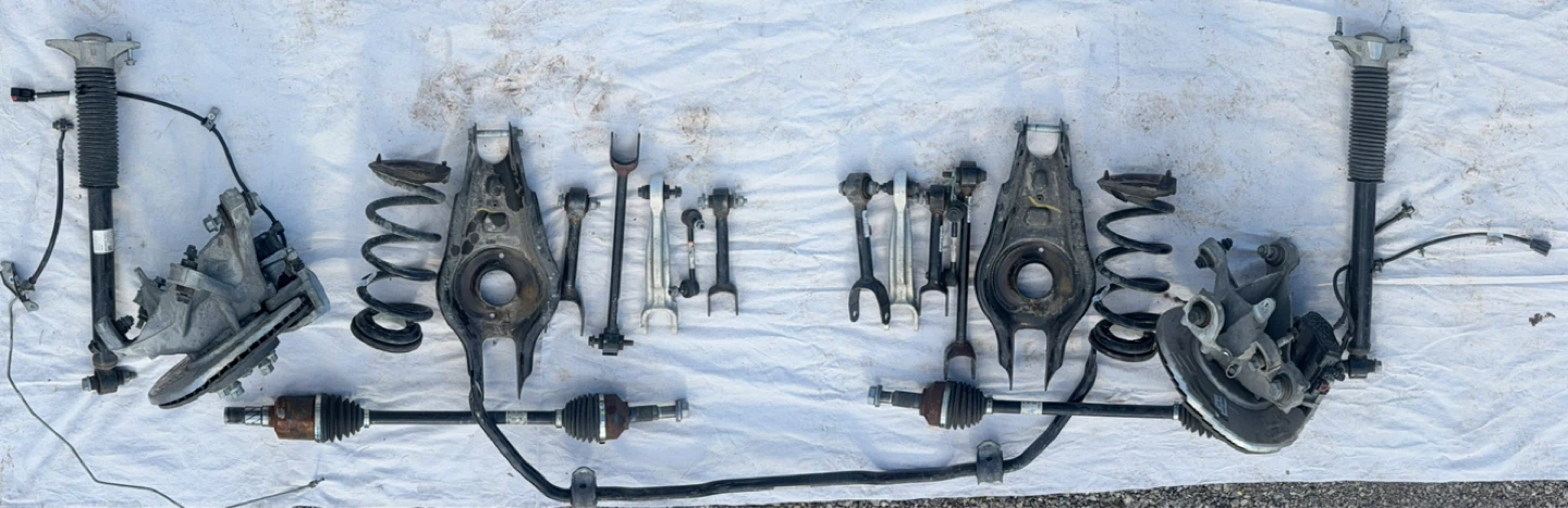 Used Complete rear Suspension Assembly TESLA Y 30k miles