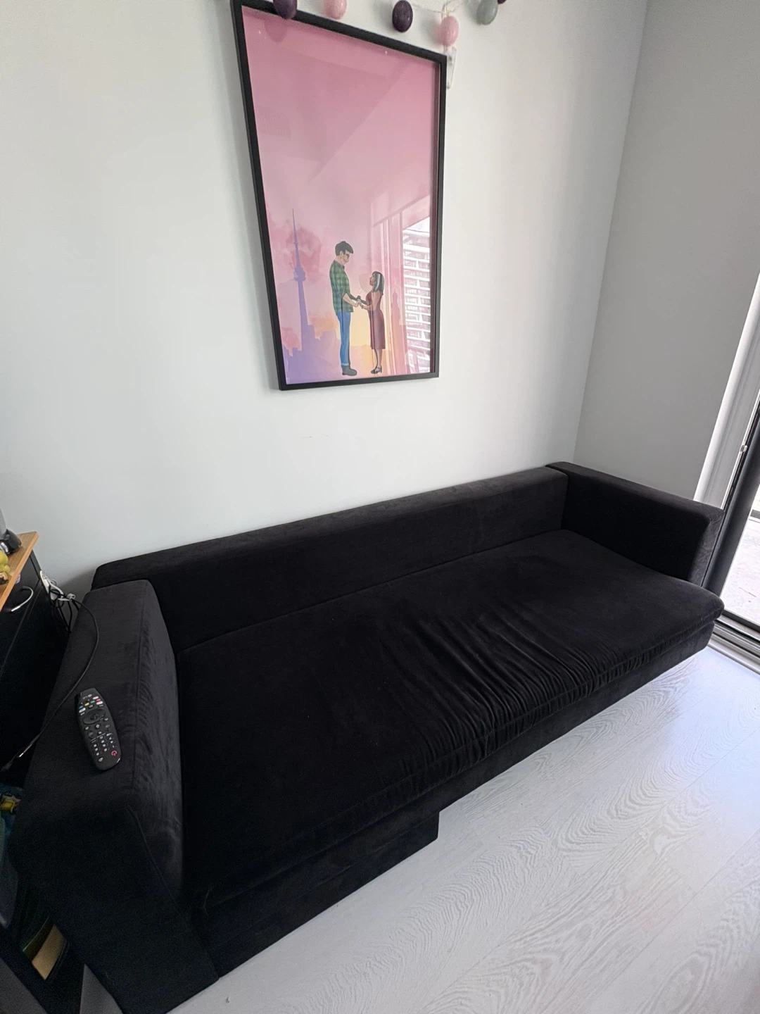 L Shaped Sofa and Coffee Table For Sale - photo 4