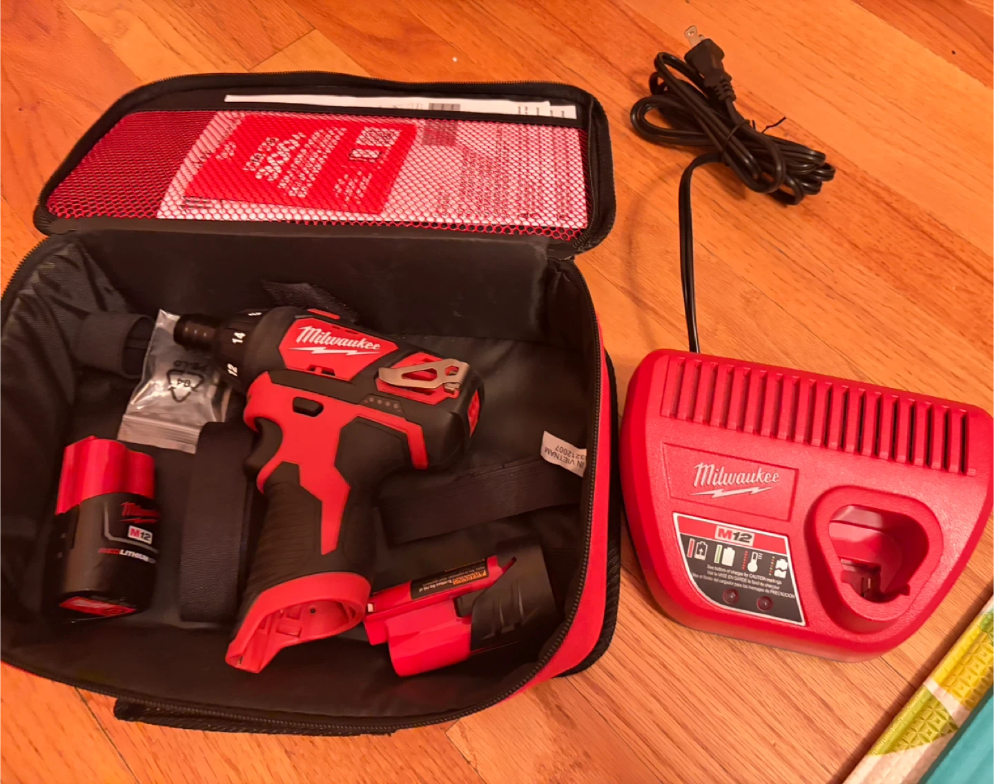 Milwaukee M12 Cordless Drill Set with Charger and Batteries - photo 2