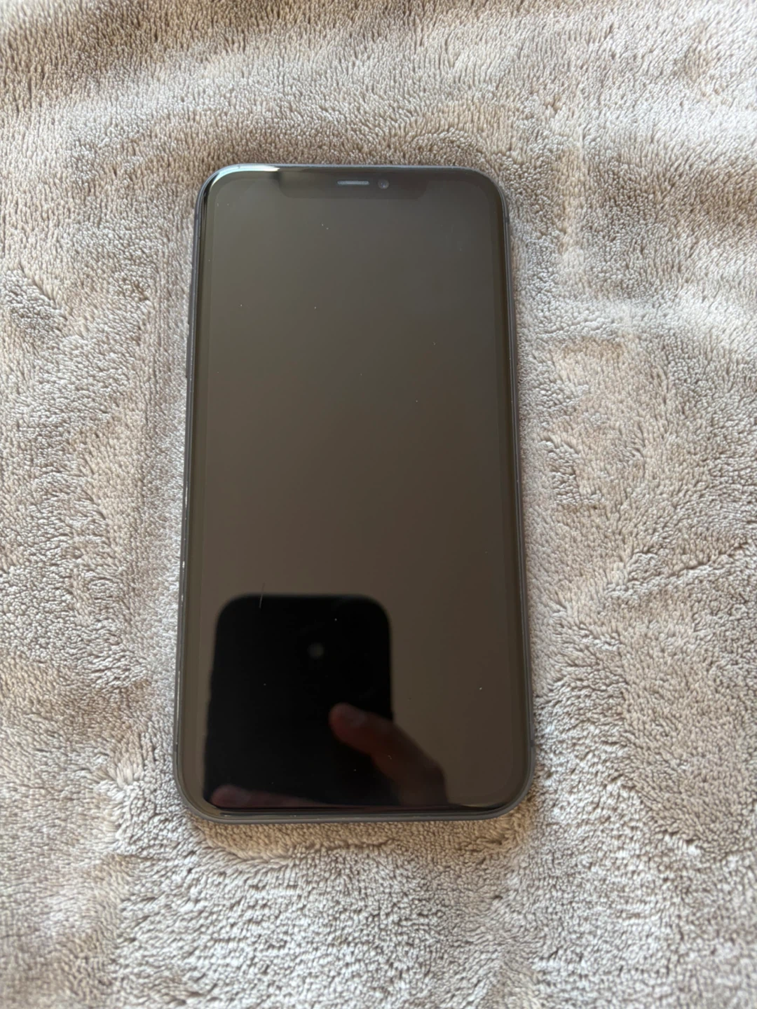 iPhone 11 64GB Black - Good Condition (89% Battery) + Charger