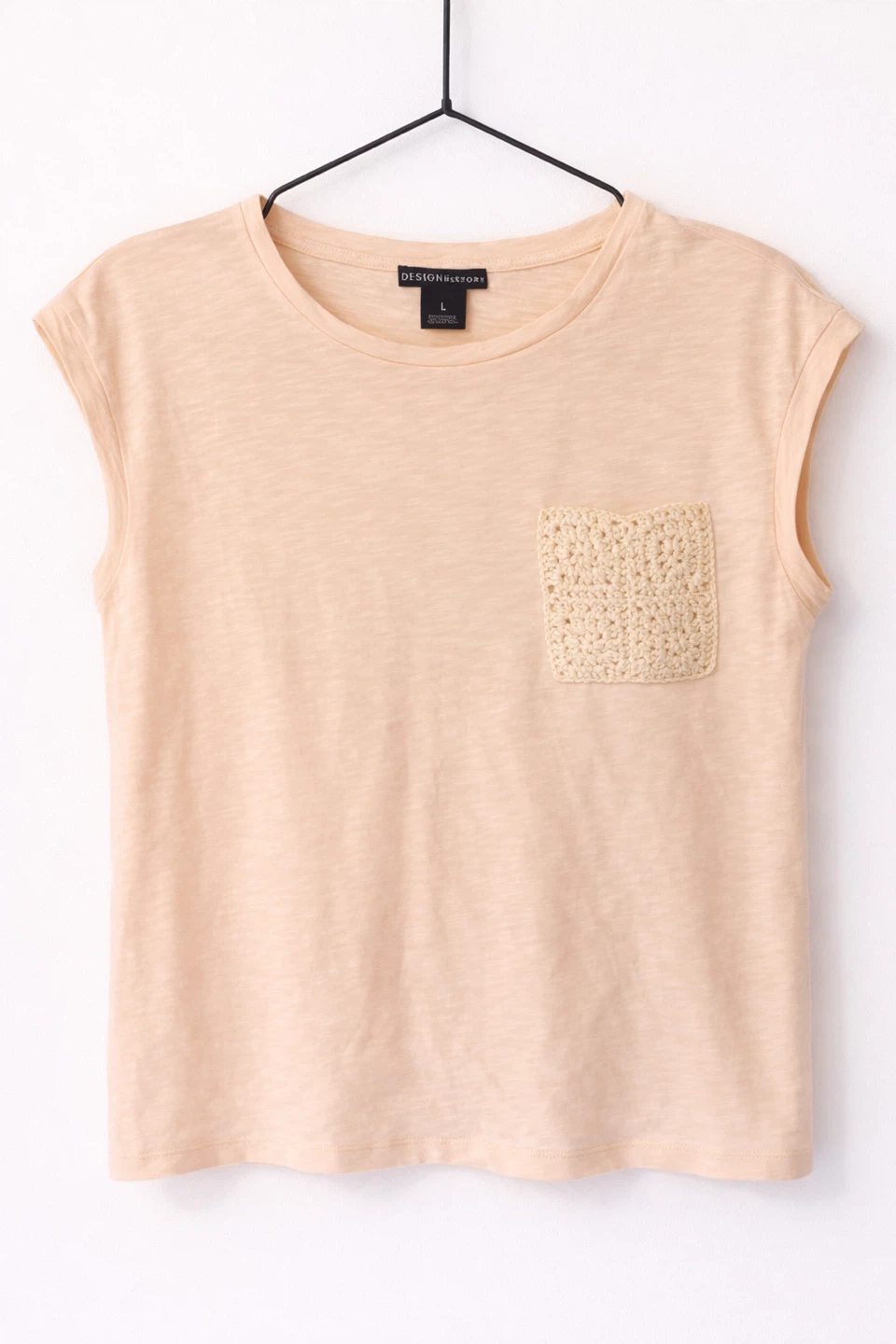 DESIGN & VIBE Peach Crocheted Pocket T-Shirt