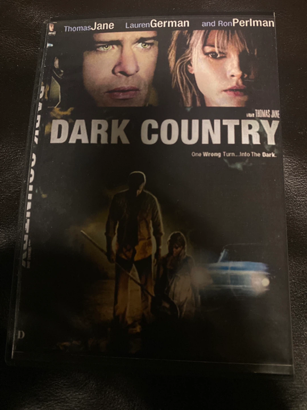 2 DVDs ⚽️ Dark Country & Orphan - photo 2