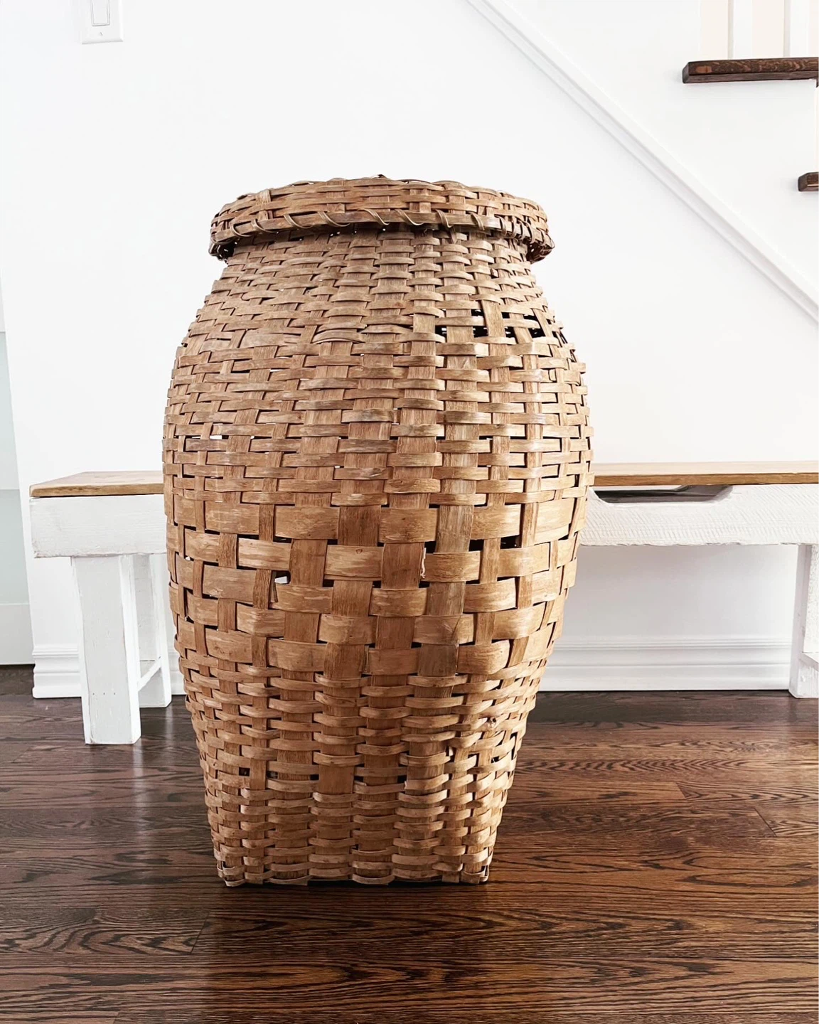 Large Woven Basket with Lid antique - photo 2