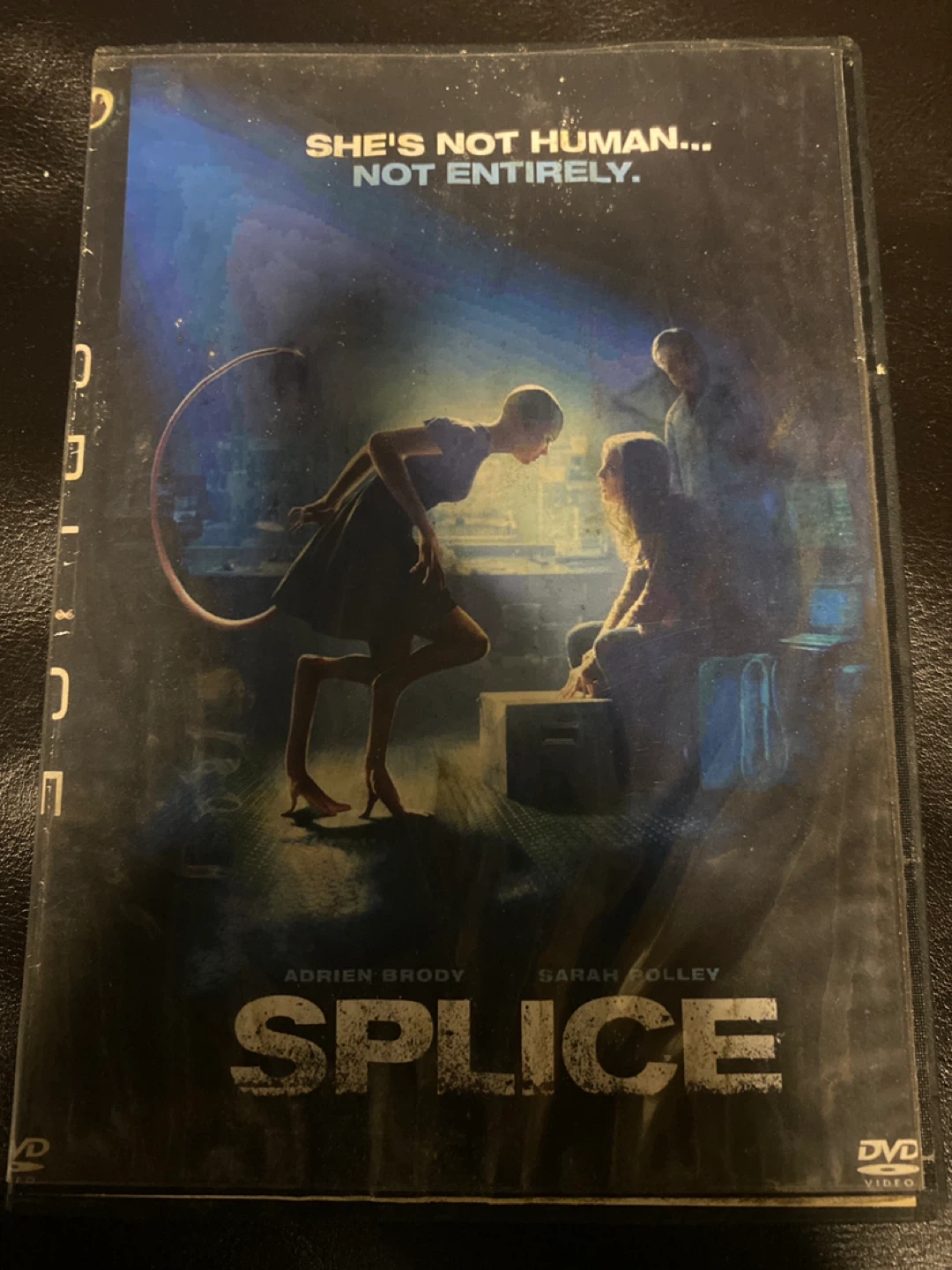 2 DVDs ⚽️ Splice & “The Young Victoria”