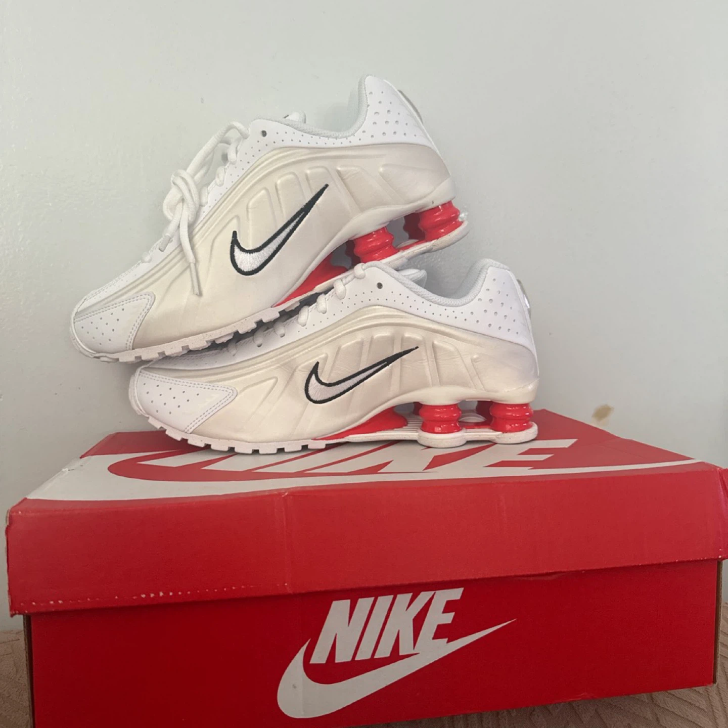 Nike Shox R4 Sneakers - photo 2
