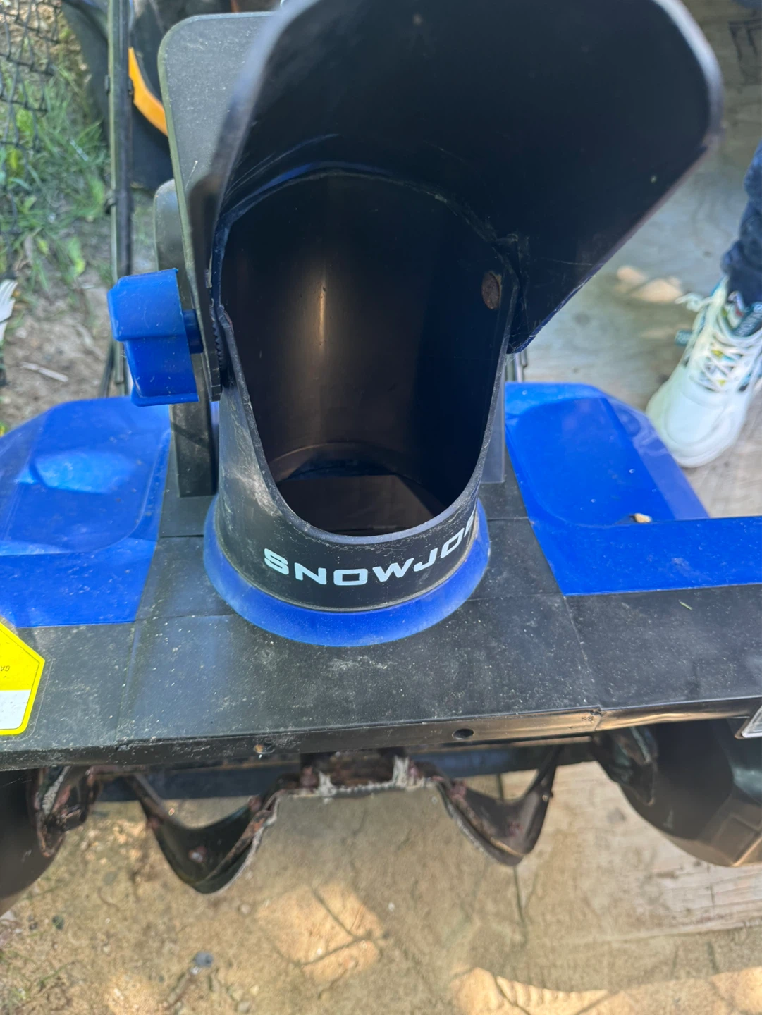 Snow Joe SJ627E Electric Snow Blower