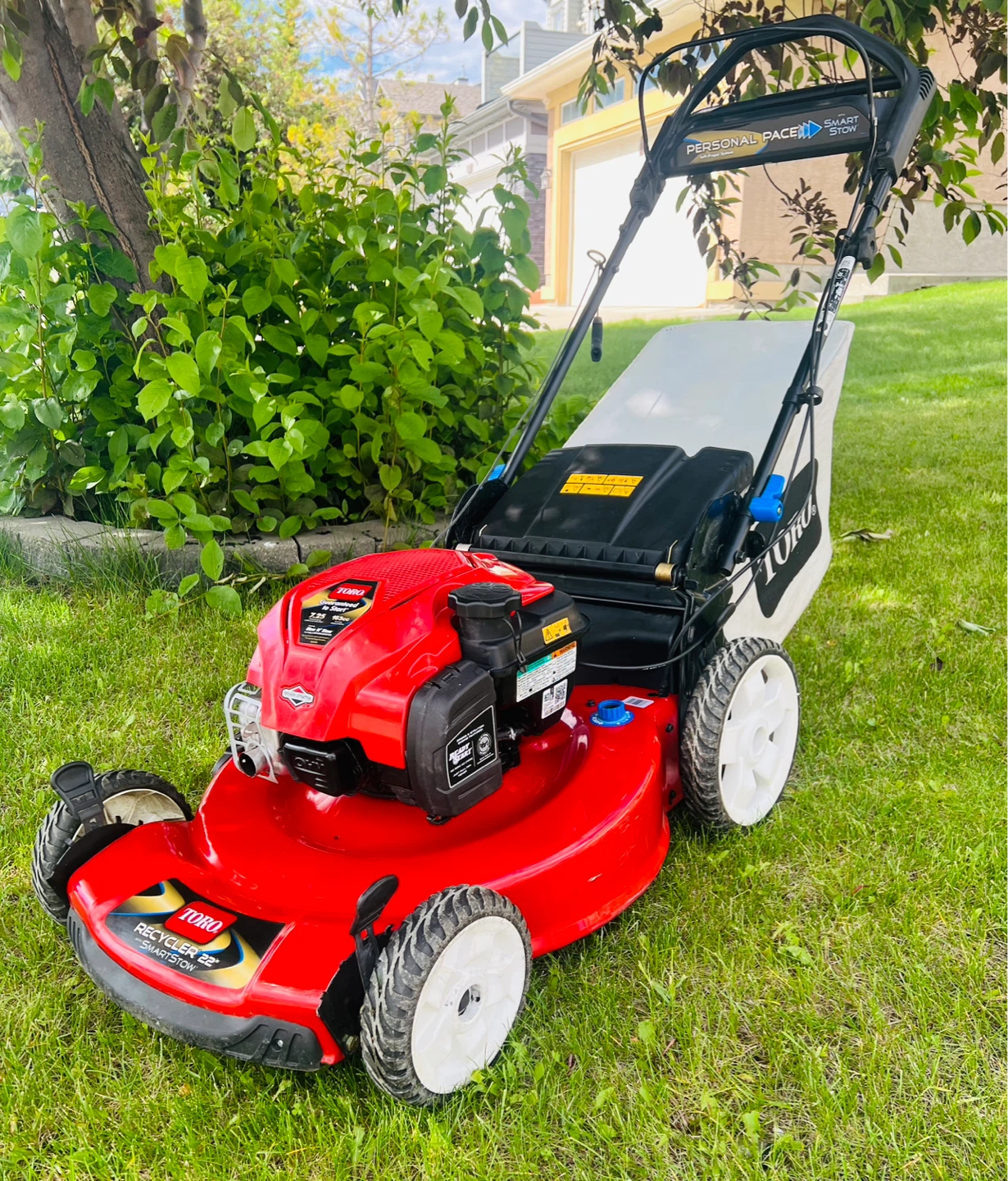Toro Recycler 22" SmartStow self propelled lawn mower