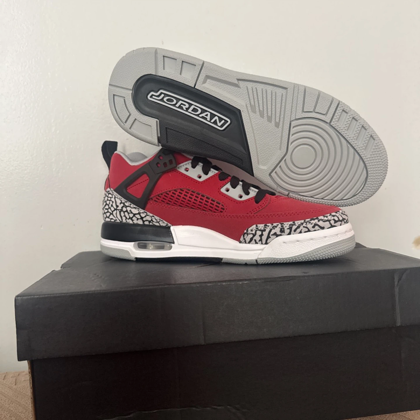Jordan Spizike Low (GS) Gym Red/Black-Wolf Grey Shoes - photo 4