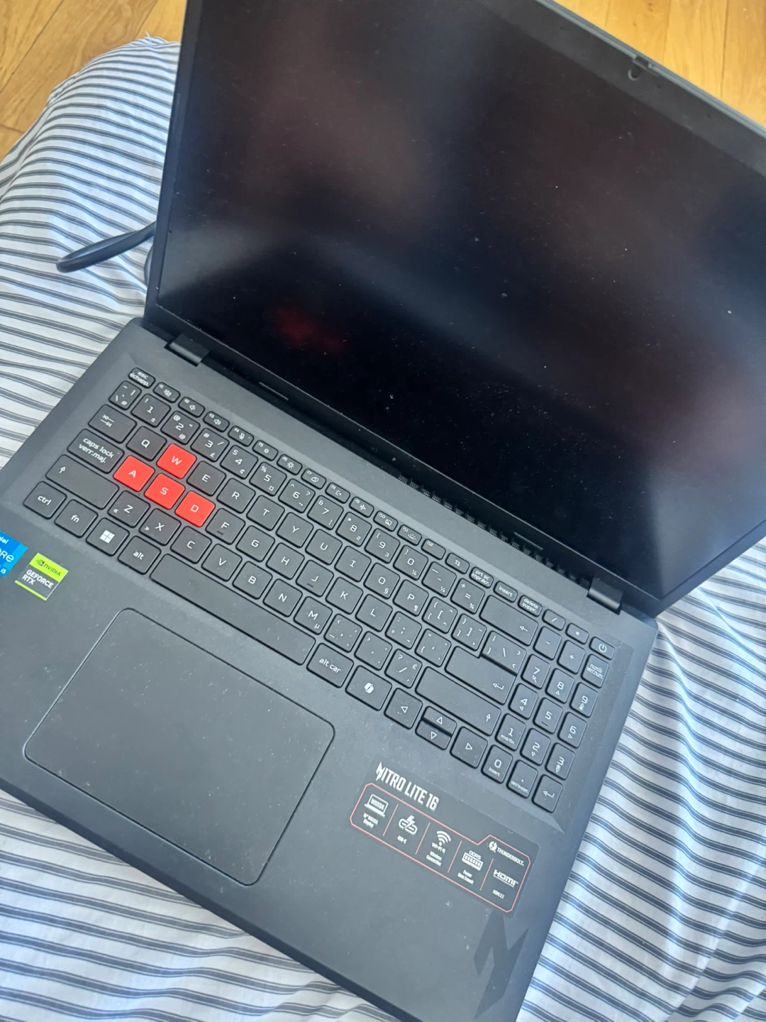 Acer Nitro Lite 16 Gaming Laptop - photo 2