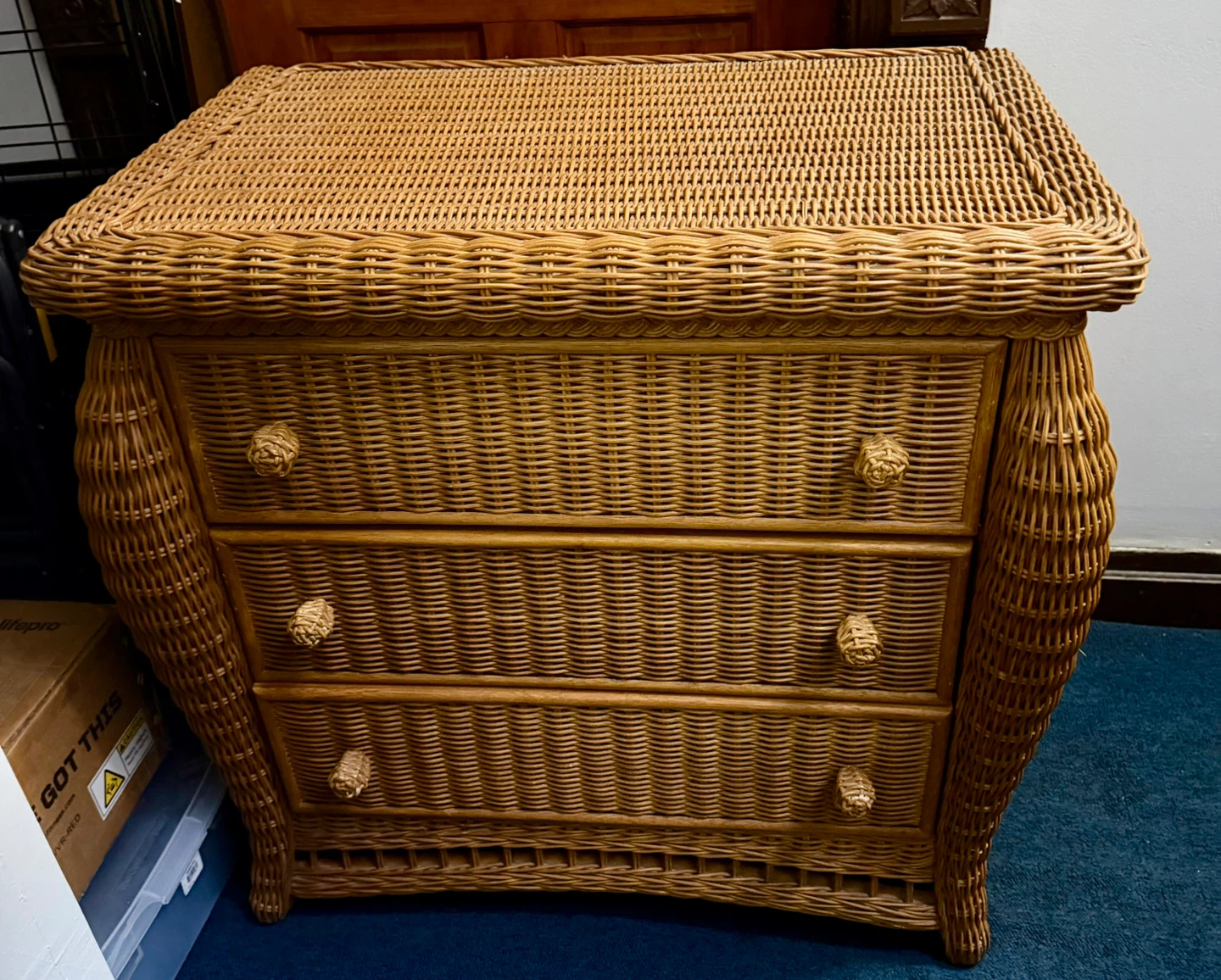 Quality Rattan/Wicker Dresser - photo 4
