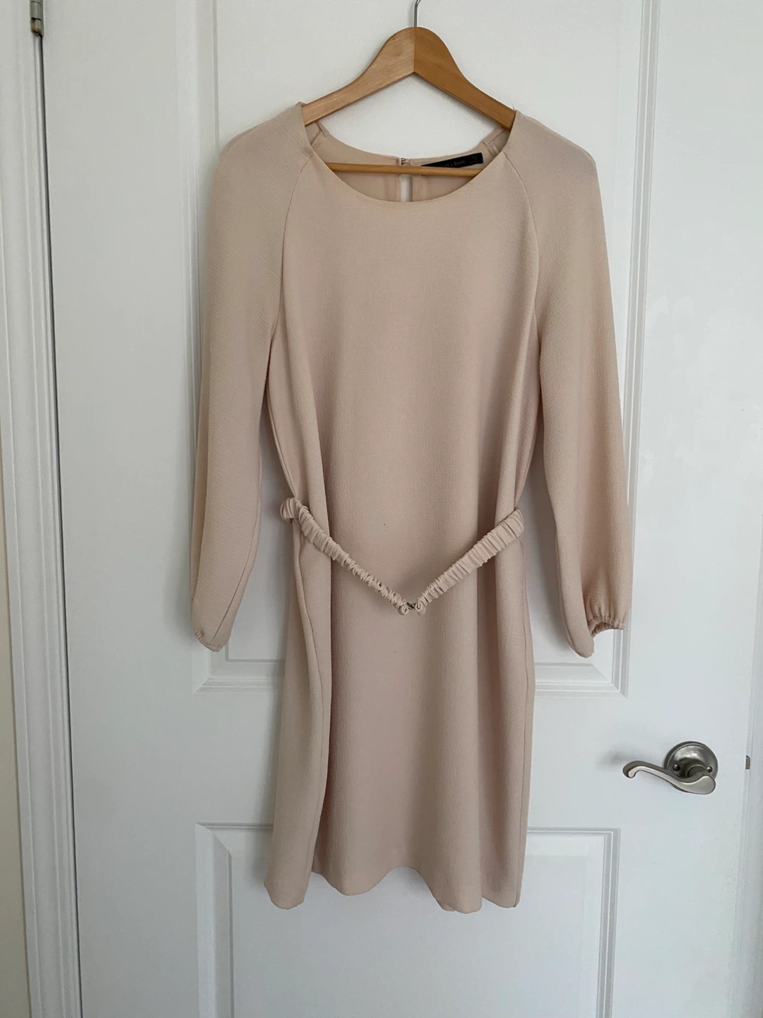 Zara Basic cream dress, M ⚽️