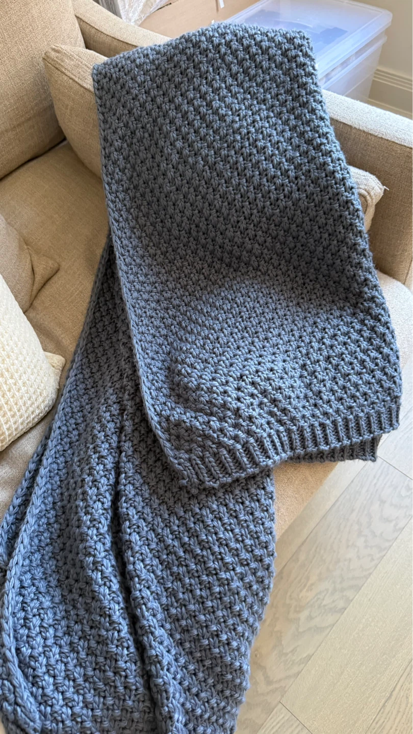 Blue Knit Throw Blanket - photo 2