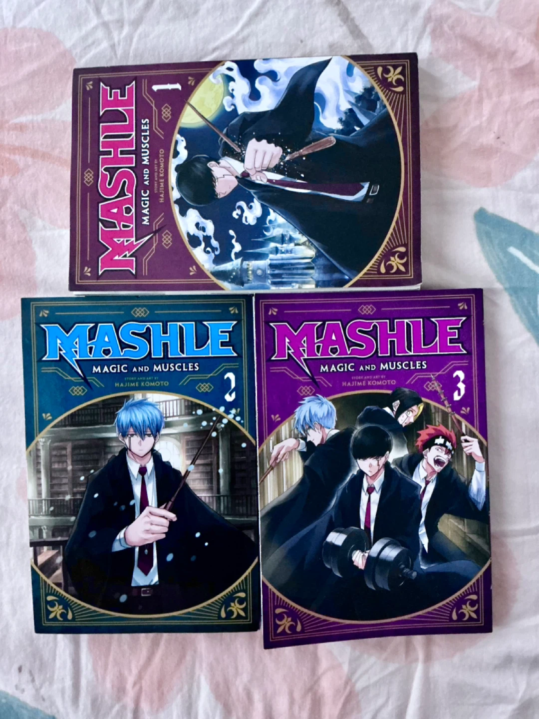 Mashle: Magic and Muscles volumes 1-3   ⚽