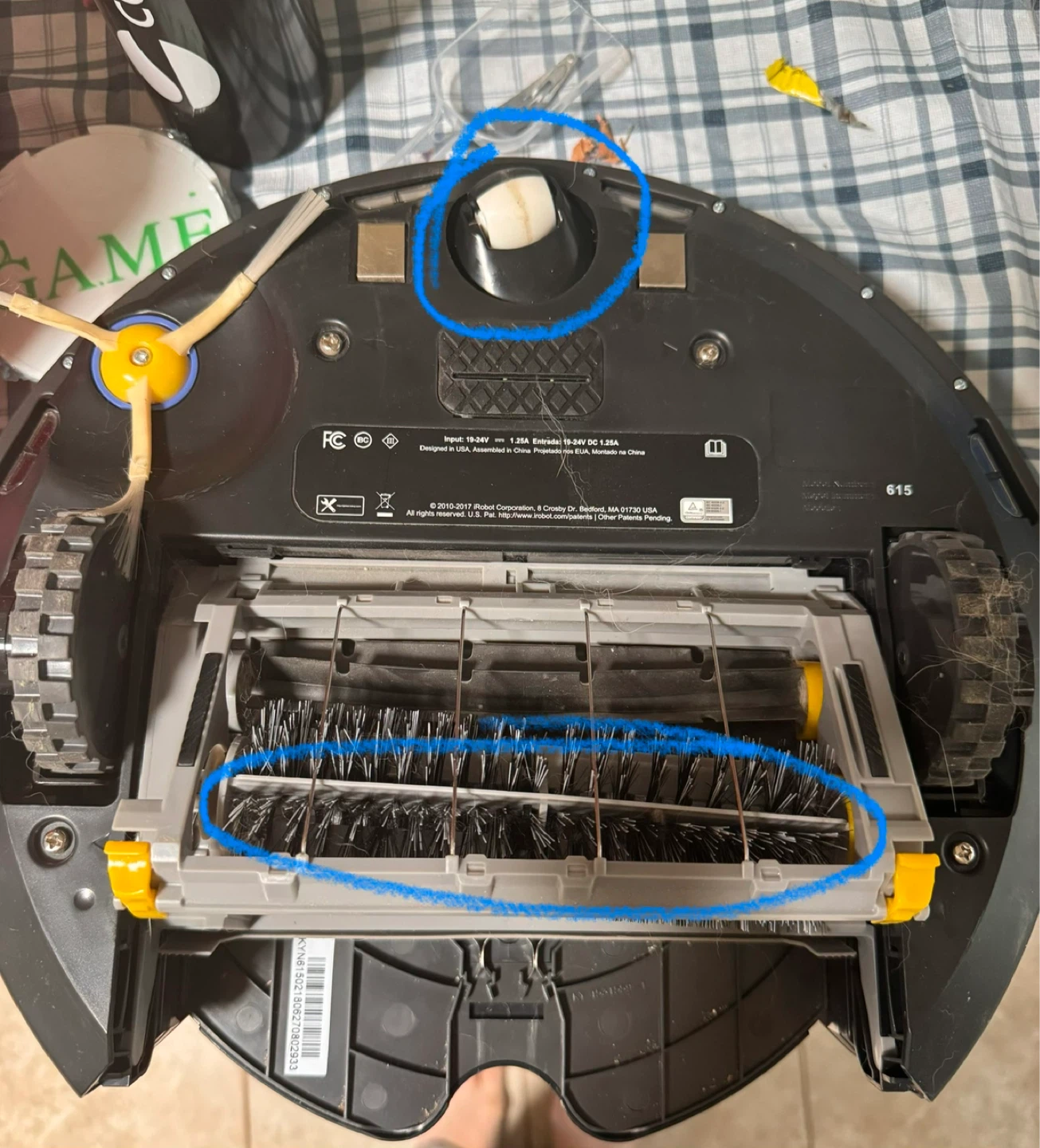 iRobot Roomba Vacuum - photo 3