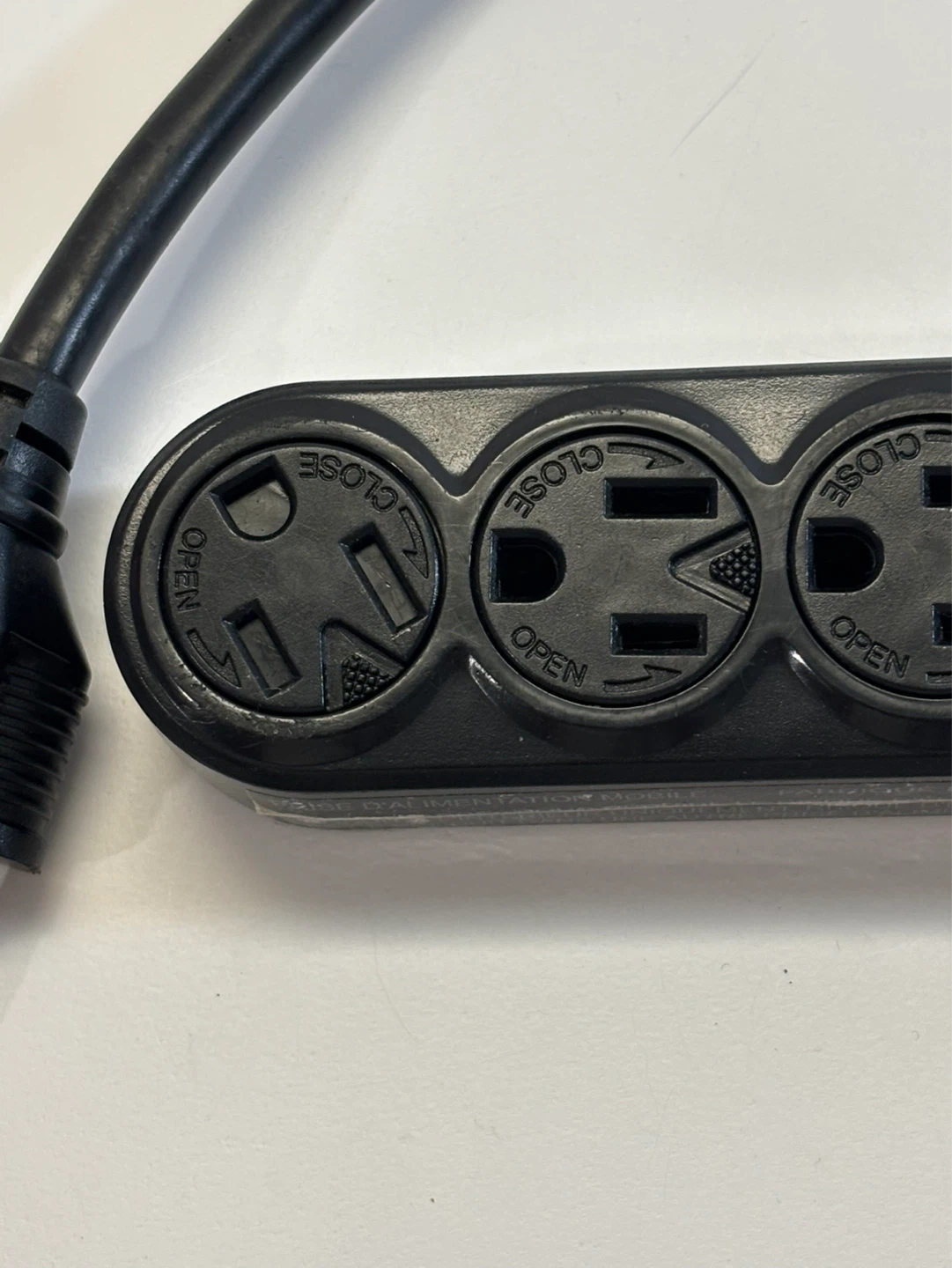Power bar splitter Woods 6-Outlet Surge Protector - photo 2
