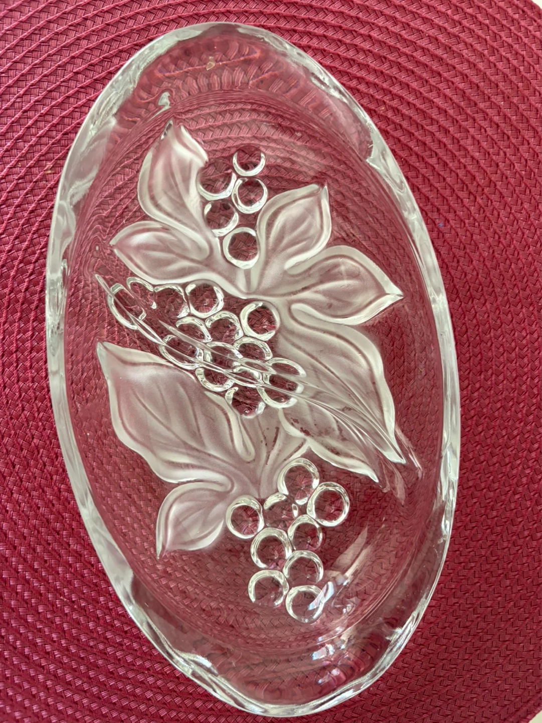 Glass Serving Dish with Grape and Leaf Design - photo 2