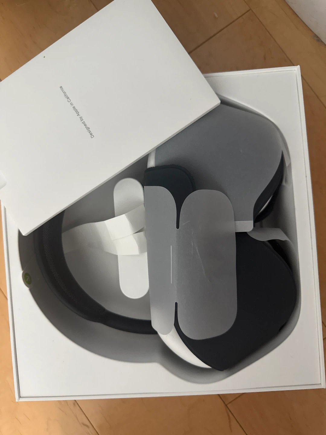 Apple AirPods Max Midnight Headphones - photo 4