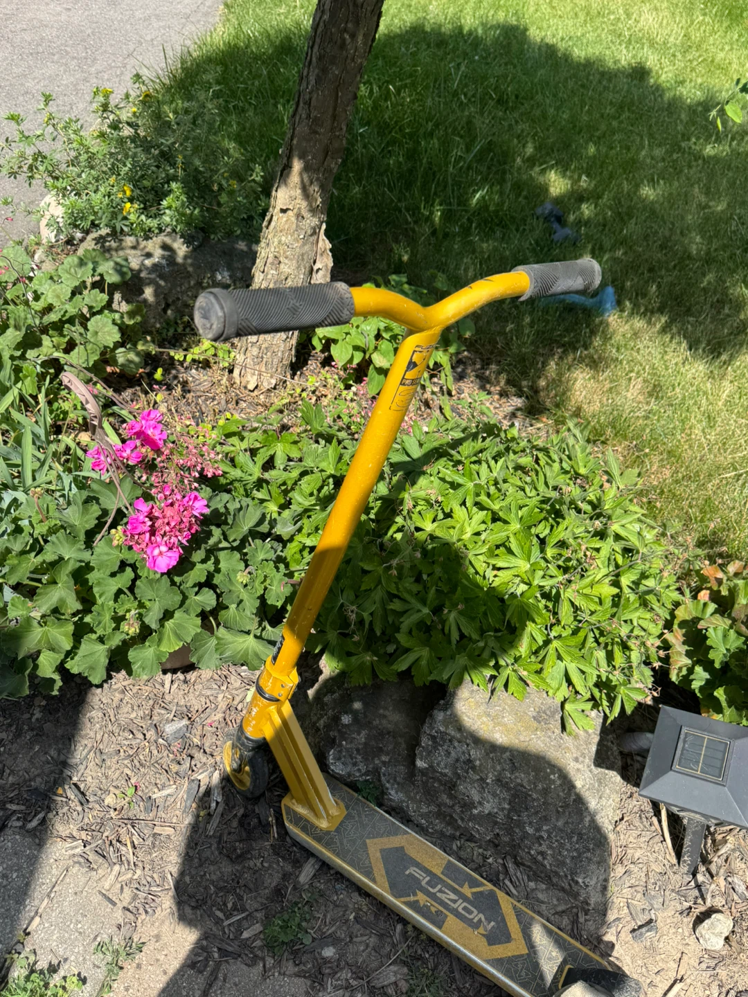 Yellow Fuzion Scooter - photo 3