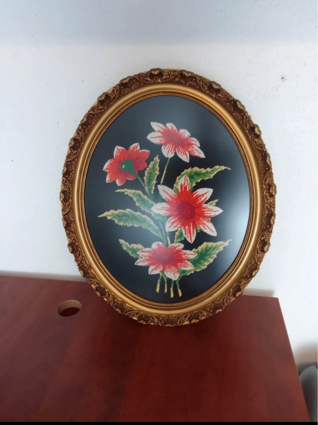 Oval Framed Floral Needlepoint Art ⚽️