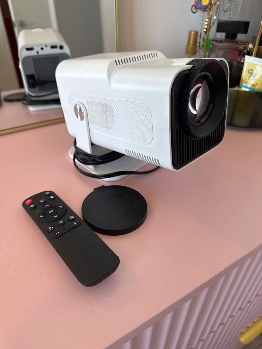 White Mini Projector with Remote - photo 2