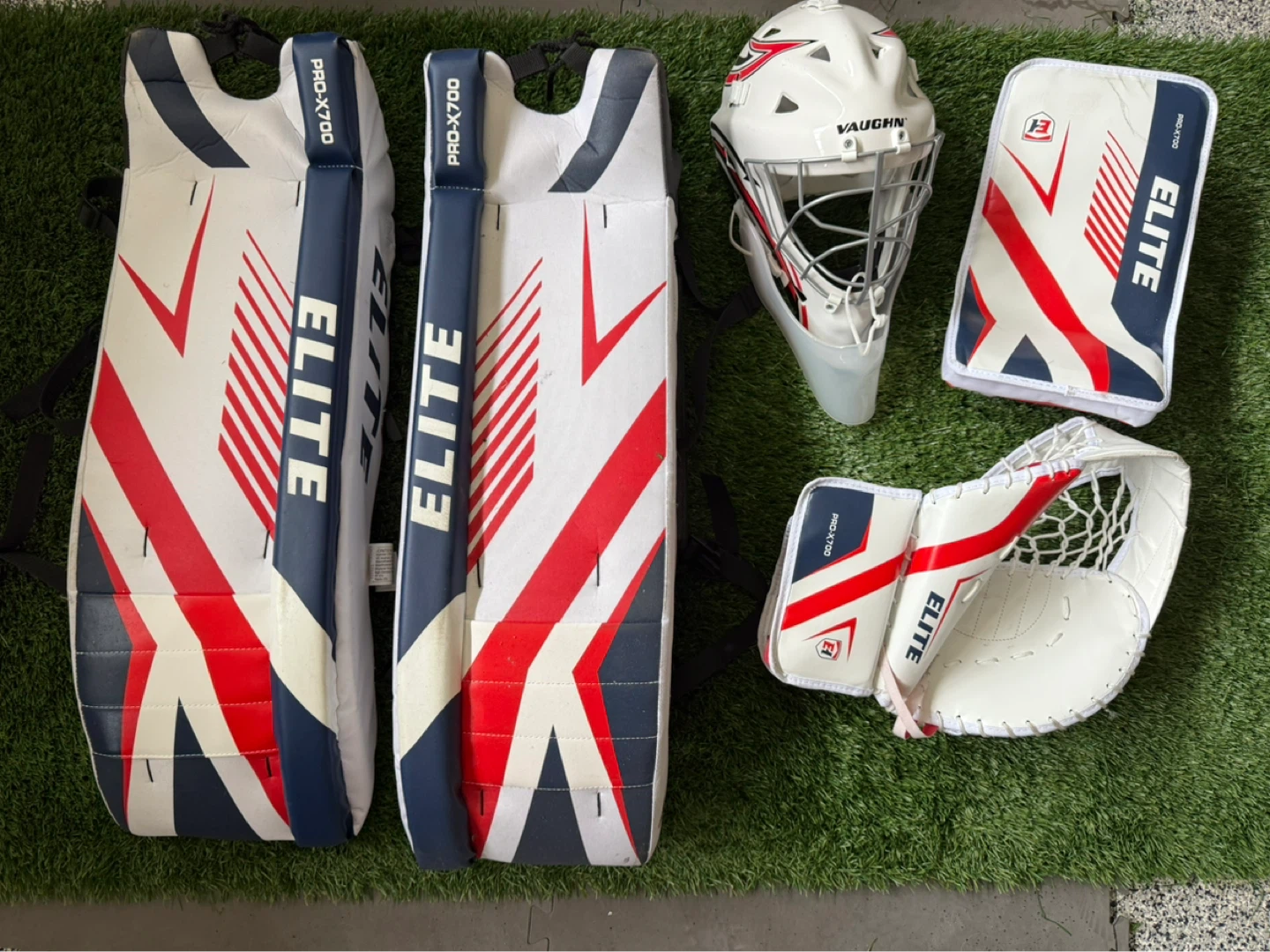 Street hockey Goalie set & Vaughn helmet - elite prox700