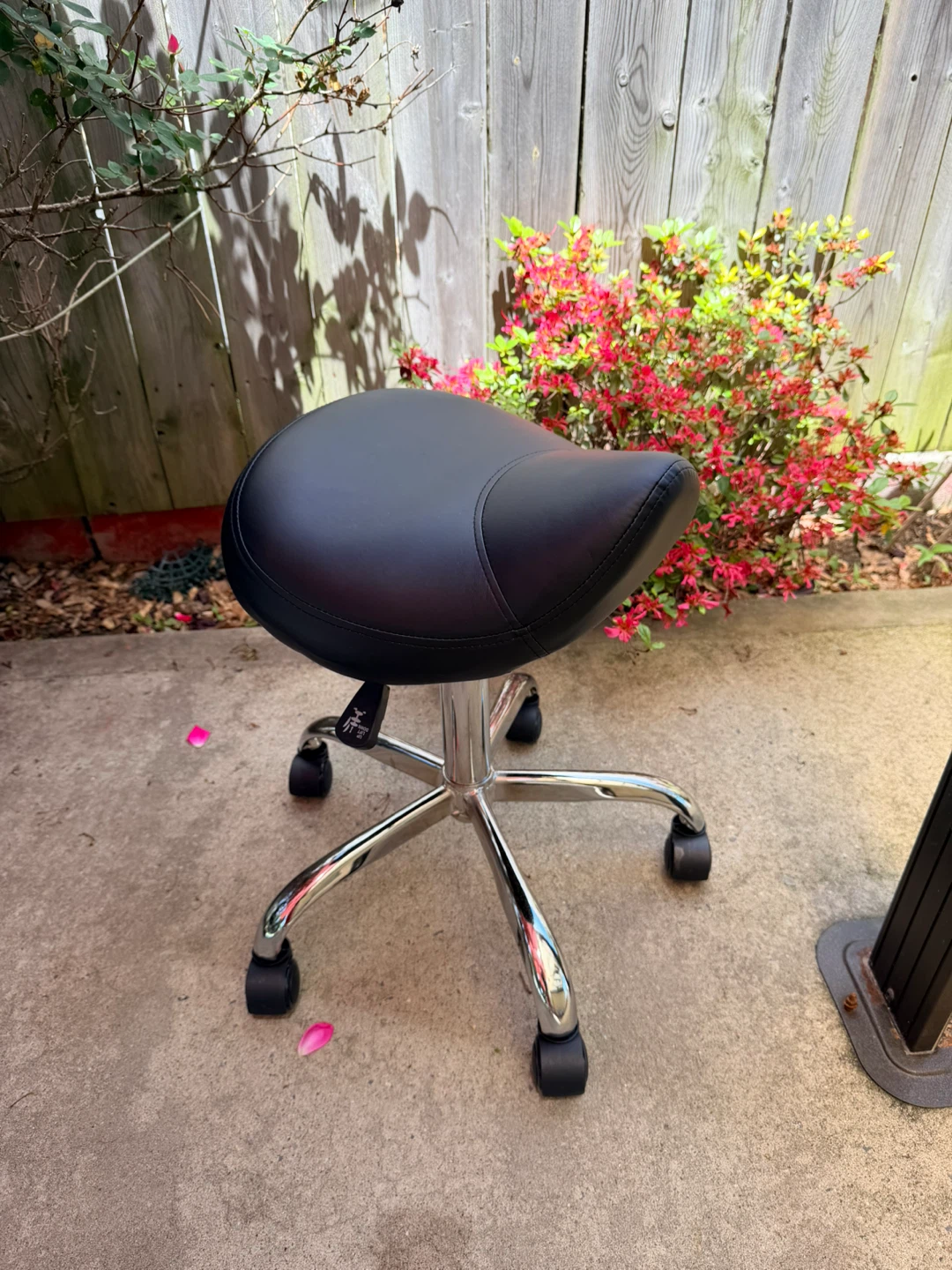 VEVOR Rolling Saddle Stool Chair - photo 5