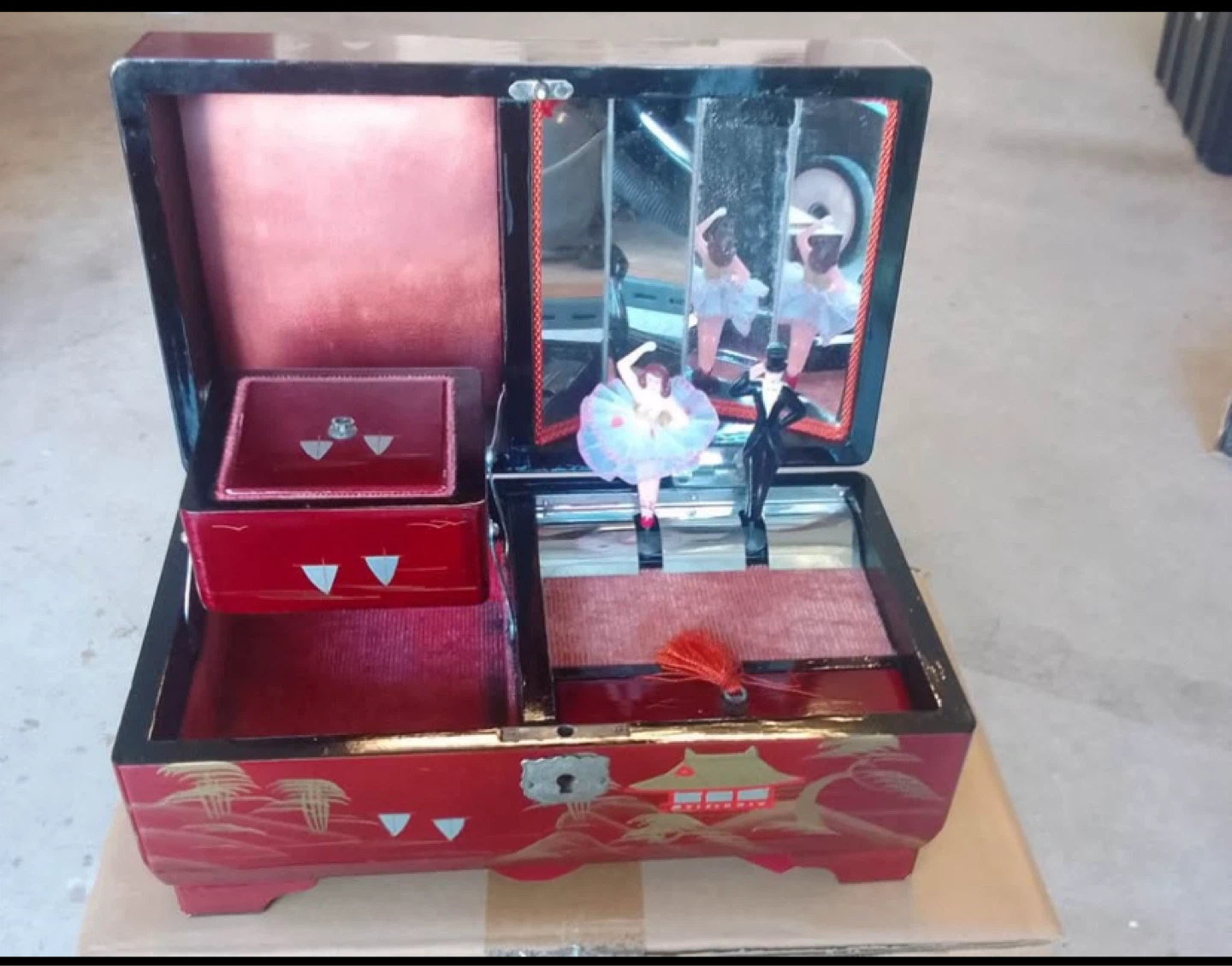 Vintage jewelry box ⚽️