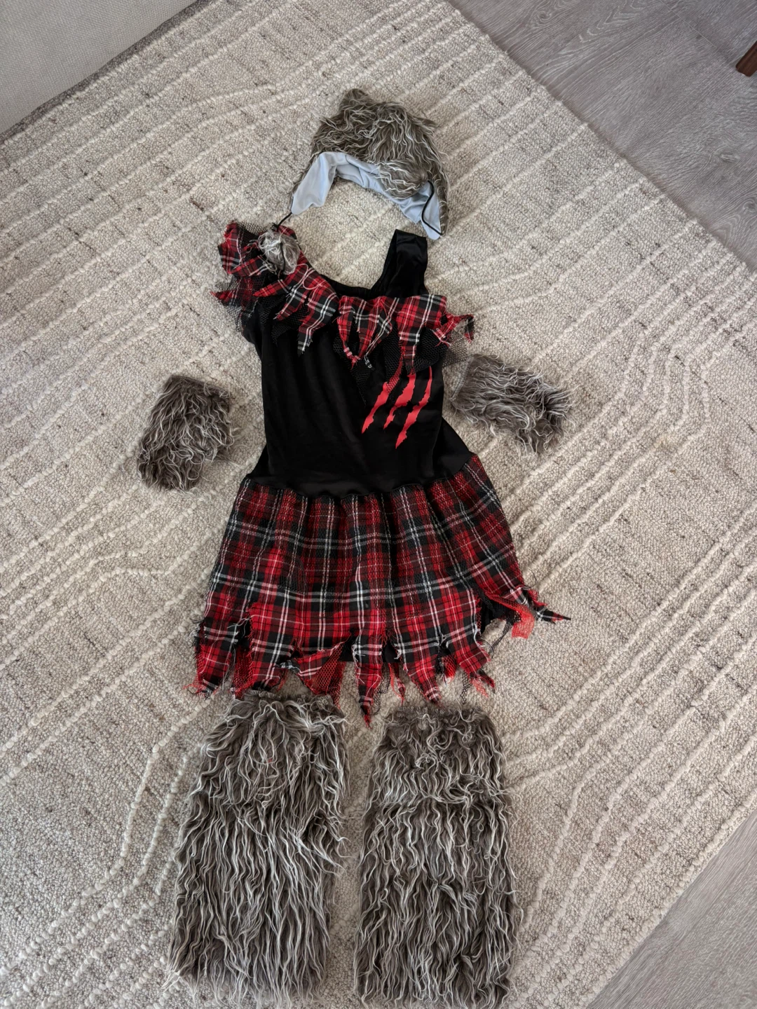 Girl's Werewolf Costume Set