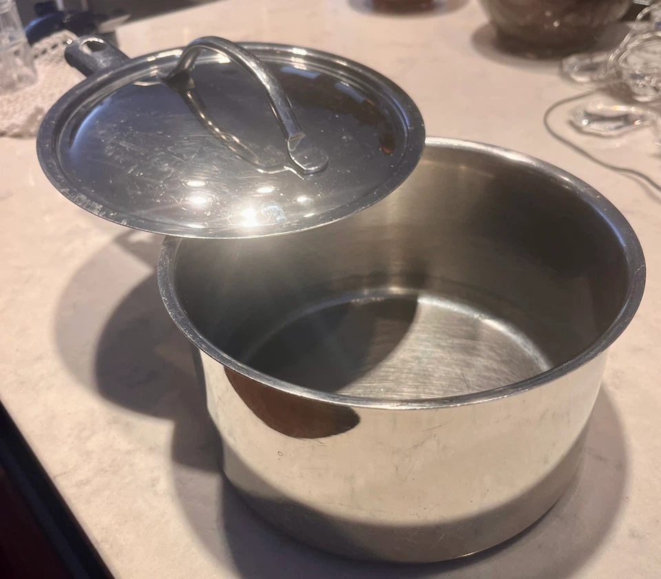 ⚽ Cuisinart Saucepan with Cover