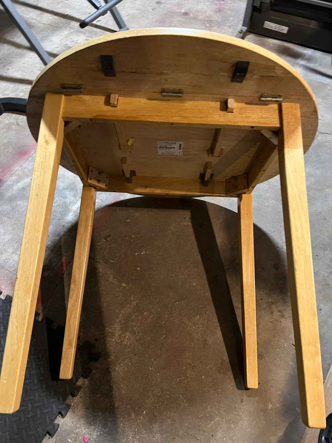 Round Drop Leaf Table - photo 3
