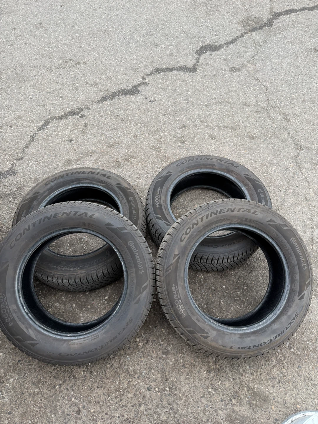 Size 225/55 R 17 101 H Continental EcoPlus(Set of 4)