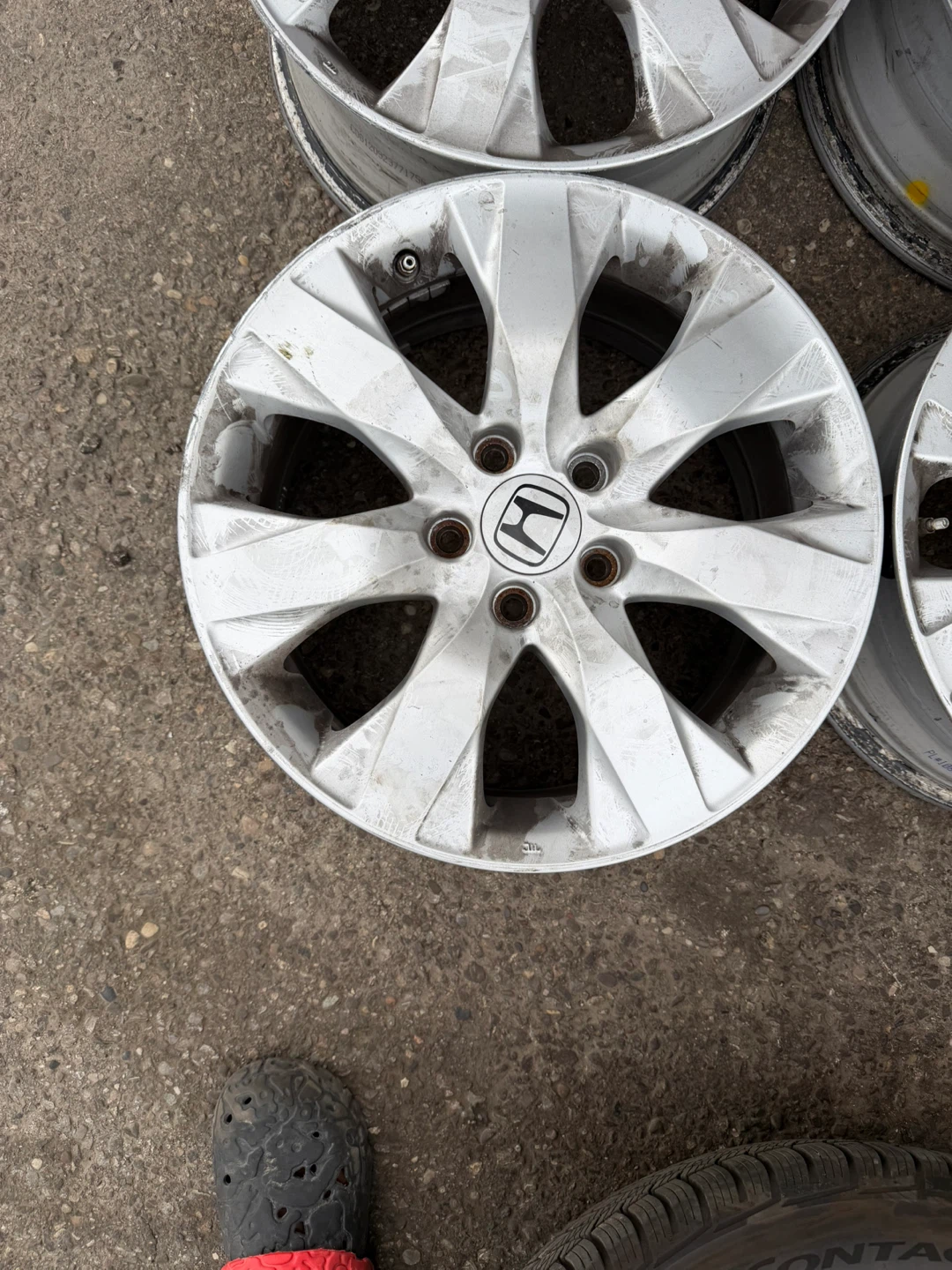 Set of 4 Honda Alloy Wheels - photo 4
