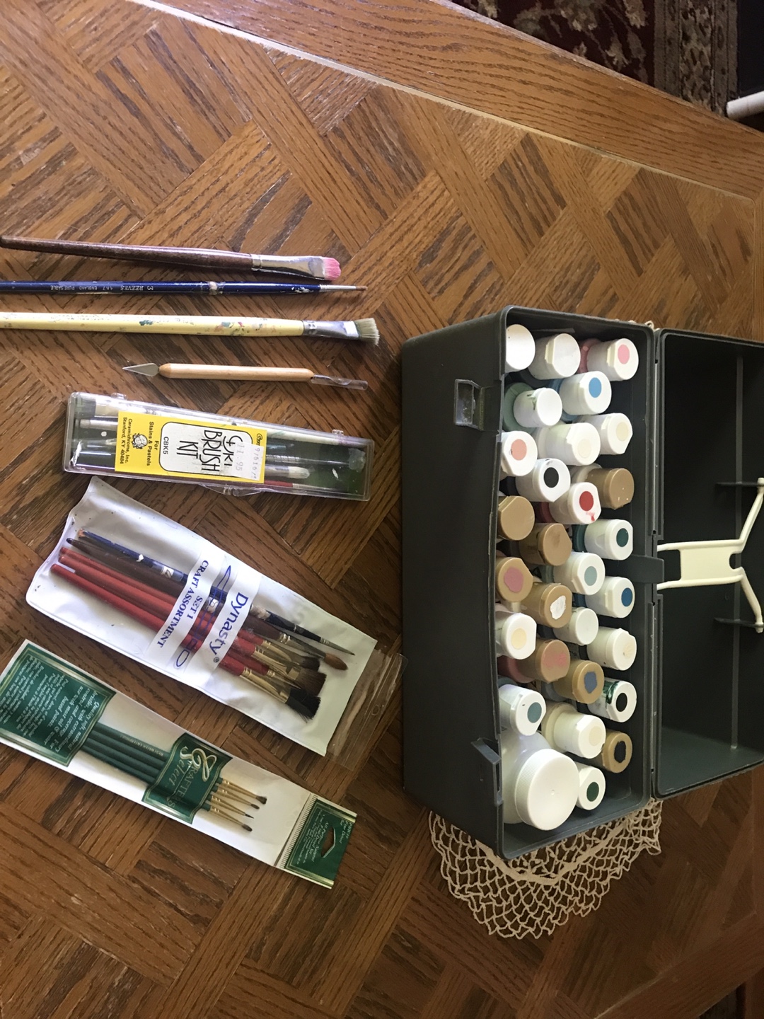 Large Craft Paint and Brush Set