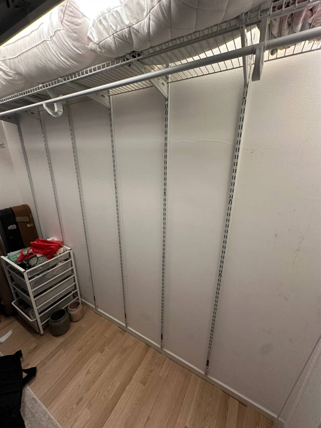 Elfa Classic 8’ White Built-In Closet Kit - photo 2