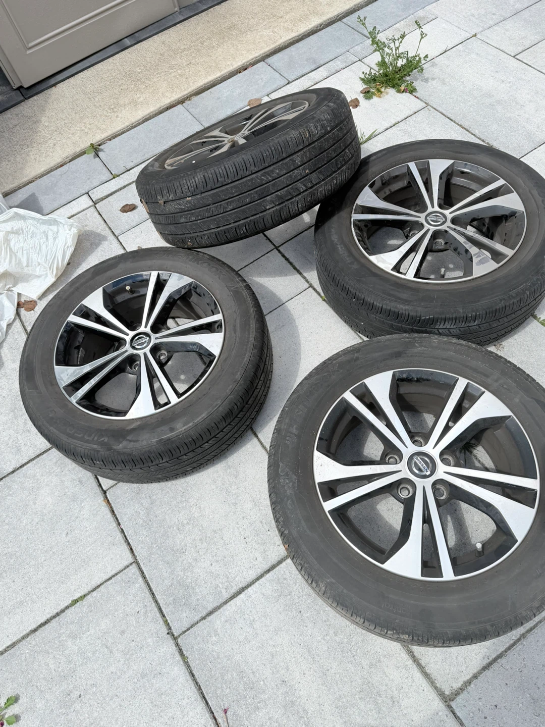 Nissan Rims and Tires Set - photo 2