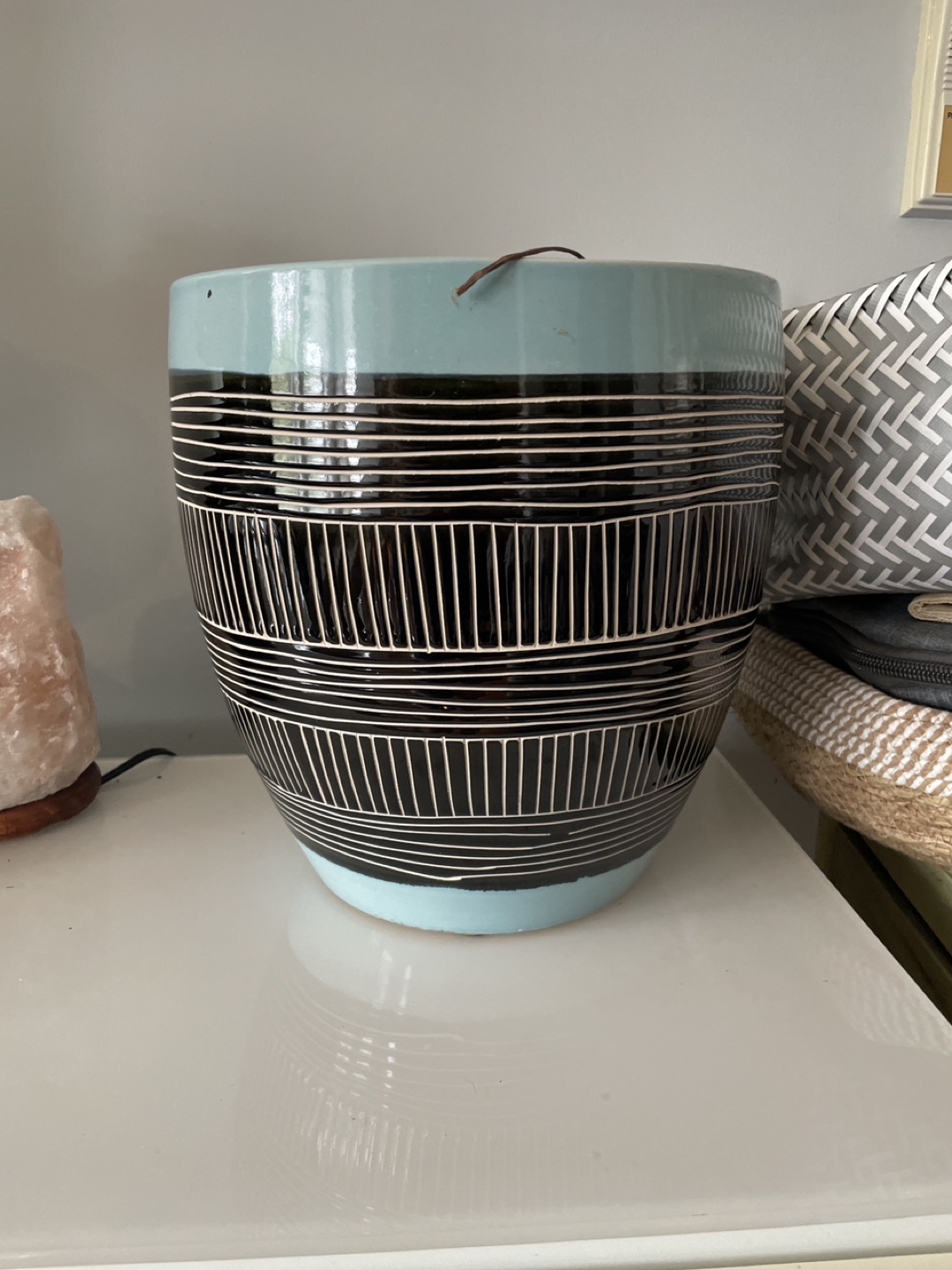 2 ceramic planters
