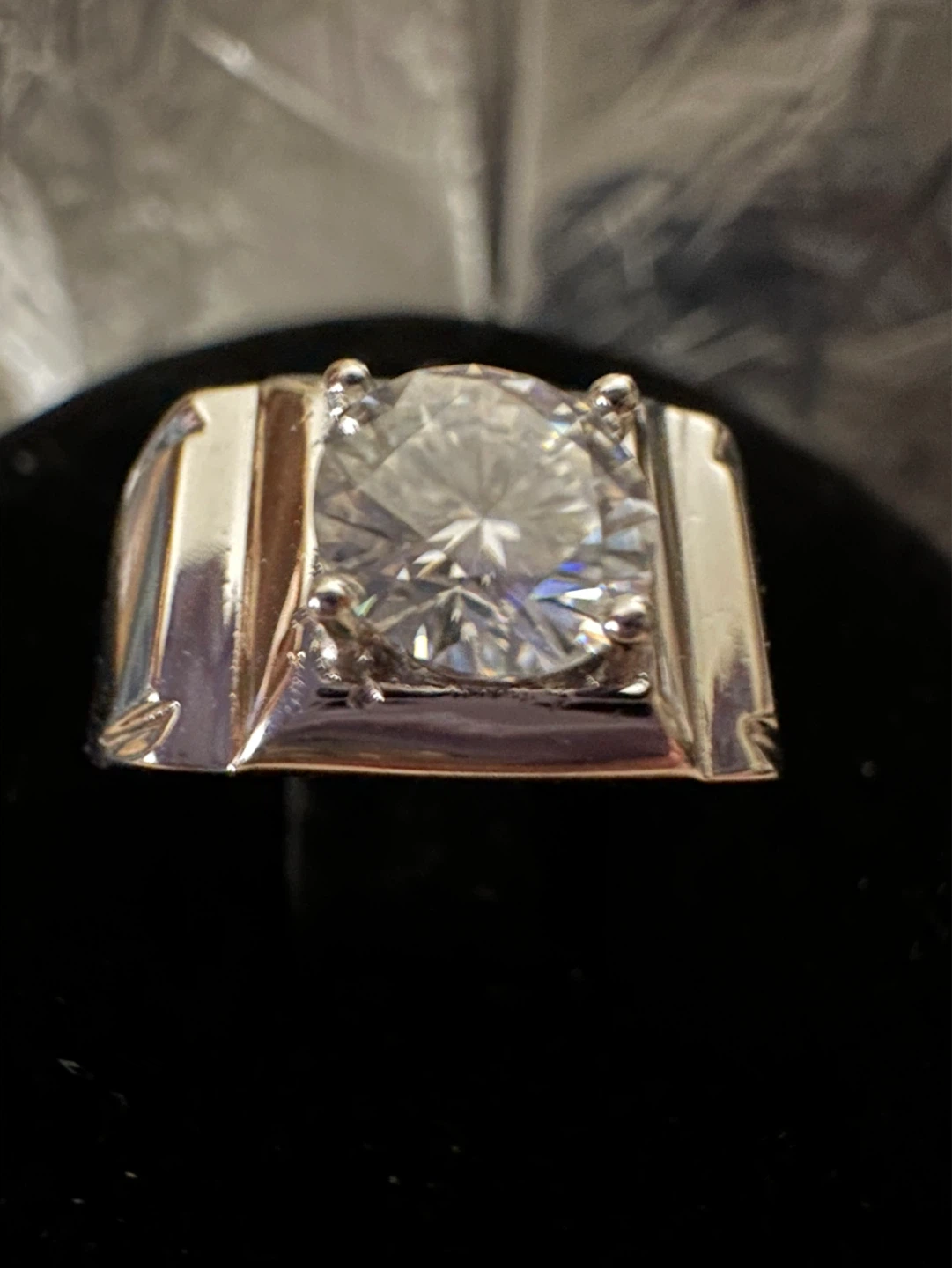 GRA Moissanite Ring Size 10 - photo 2
