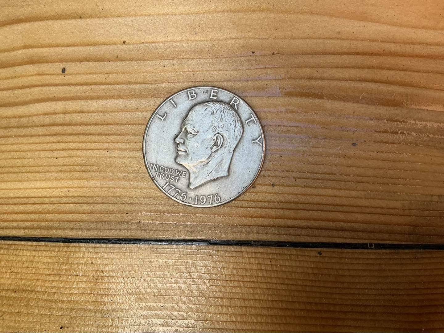Rare 1796-1976 Eisenhower U.S. Bicentennial One Dollar Coin - photo 3