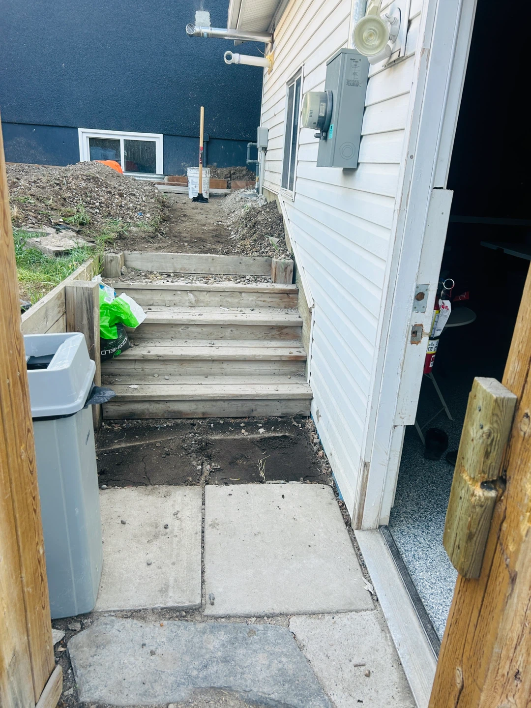 Stepping Stone Pathway with Gravel