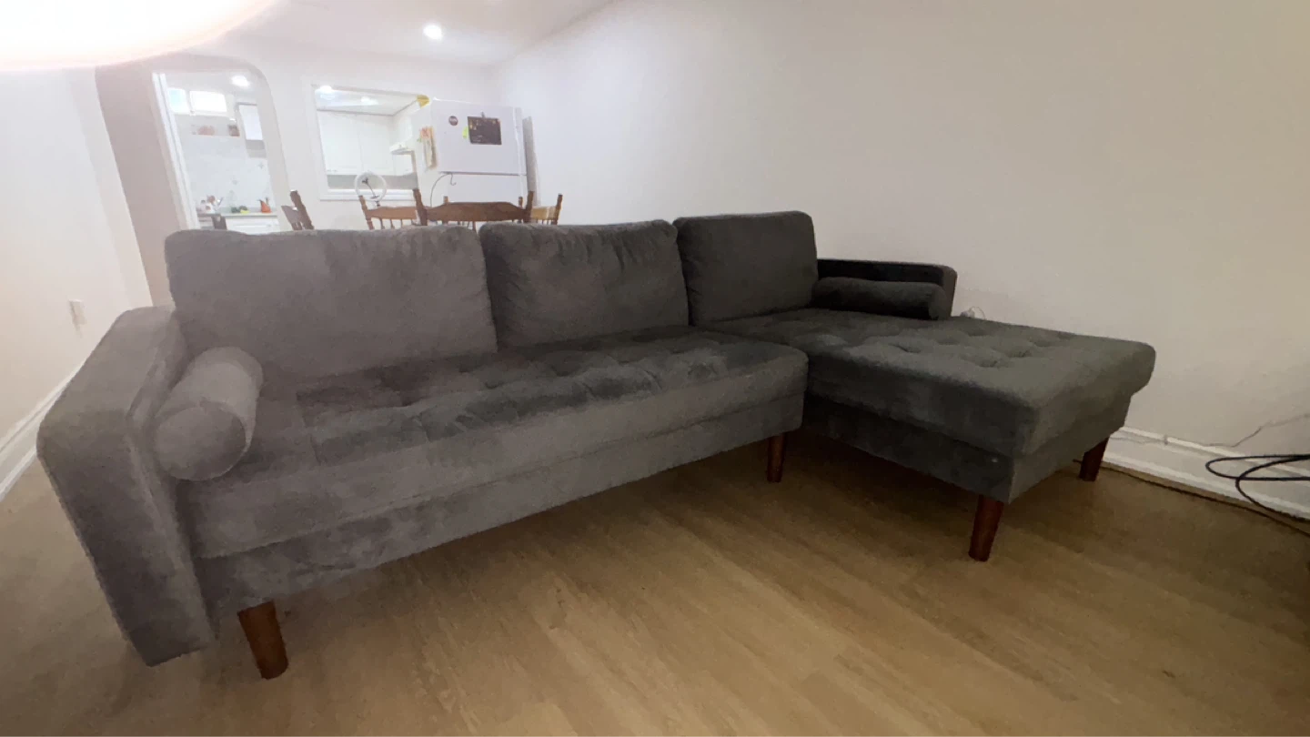 Hello guys , selling furniture . Negotiable.