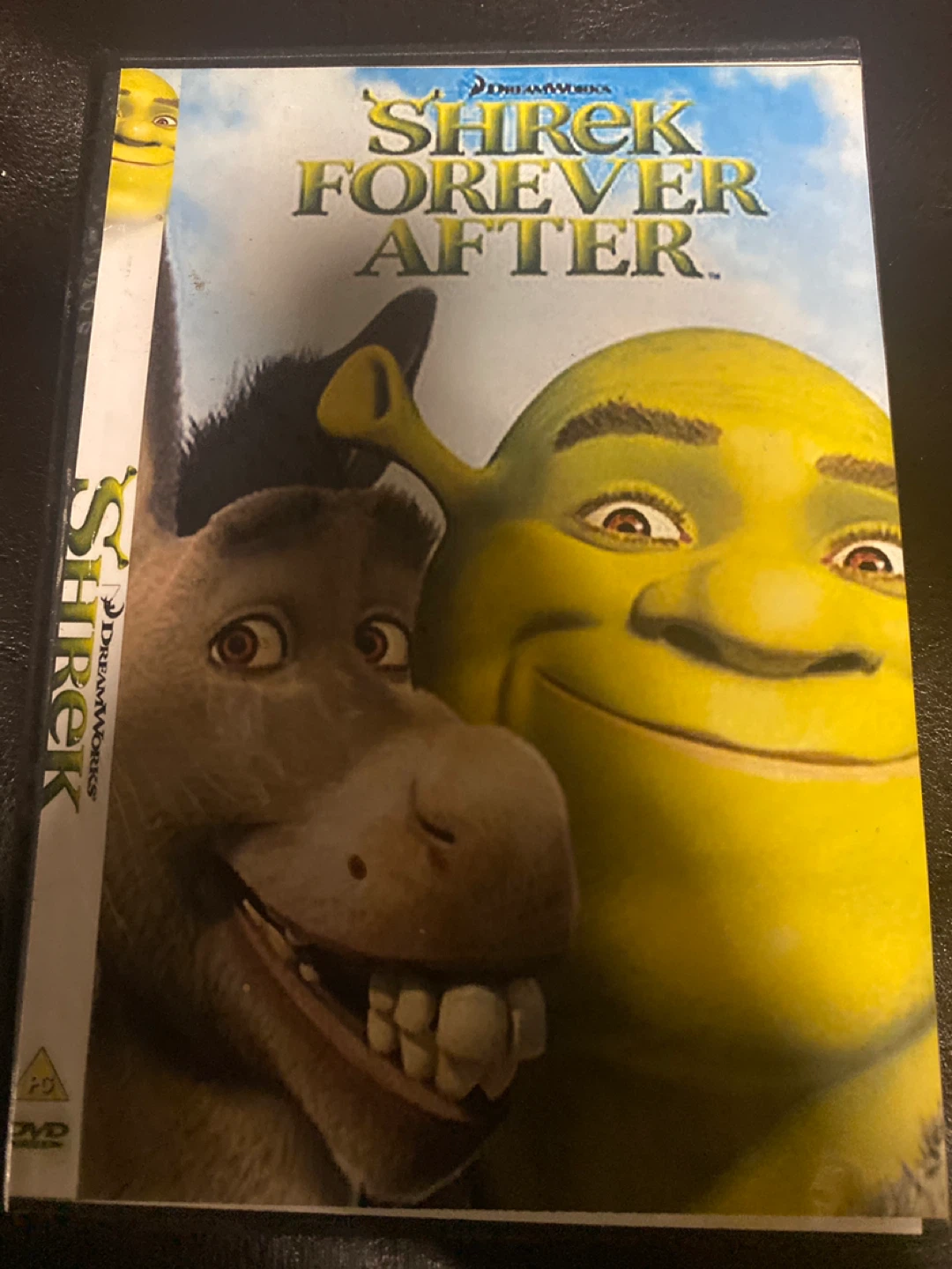 2 DVDs ⚽️ Shrek Forever After & “The Cove” - photo 2