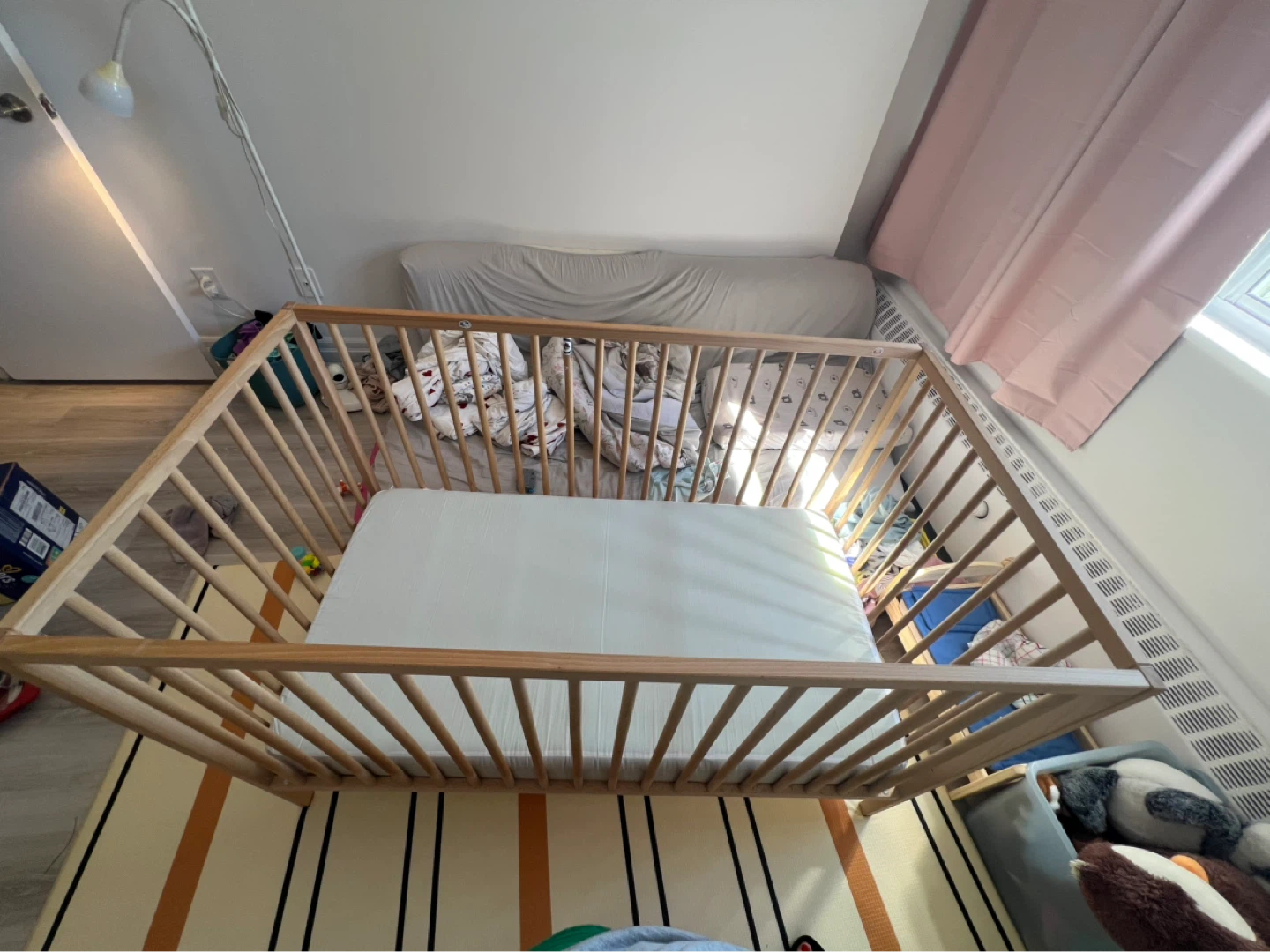 SINGLAR Baby Crib with Mattress - photo 3