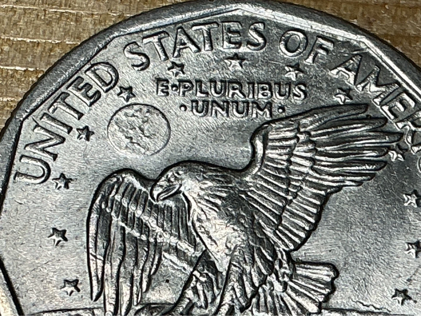 Rare 1979 U.S.A. P Susan B. Anthony Dollar Coin - photo 3