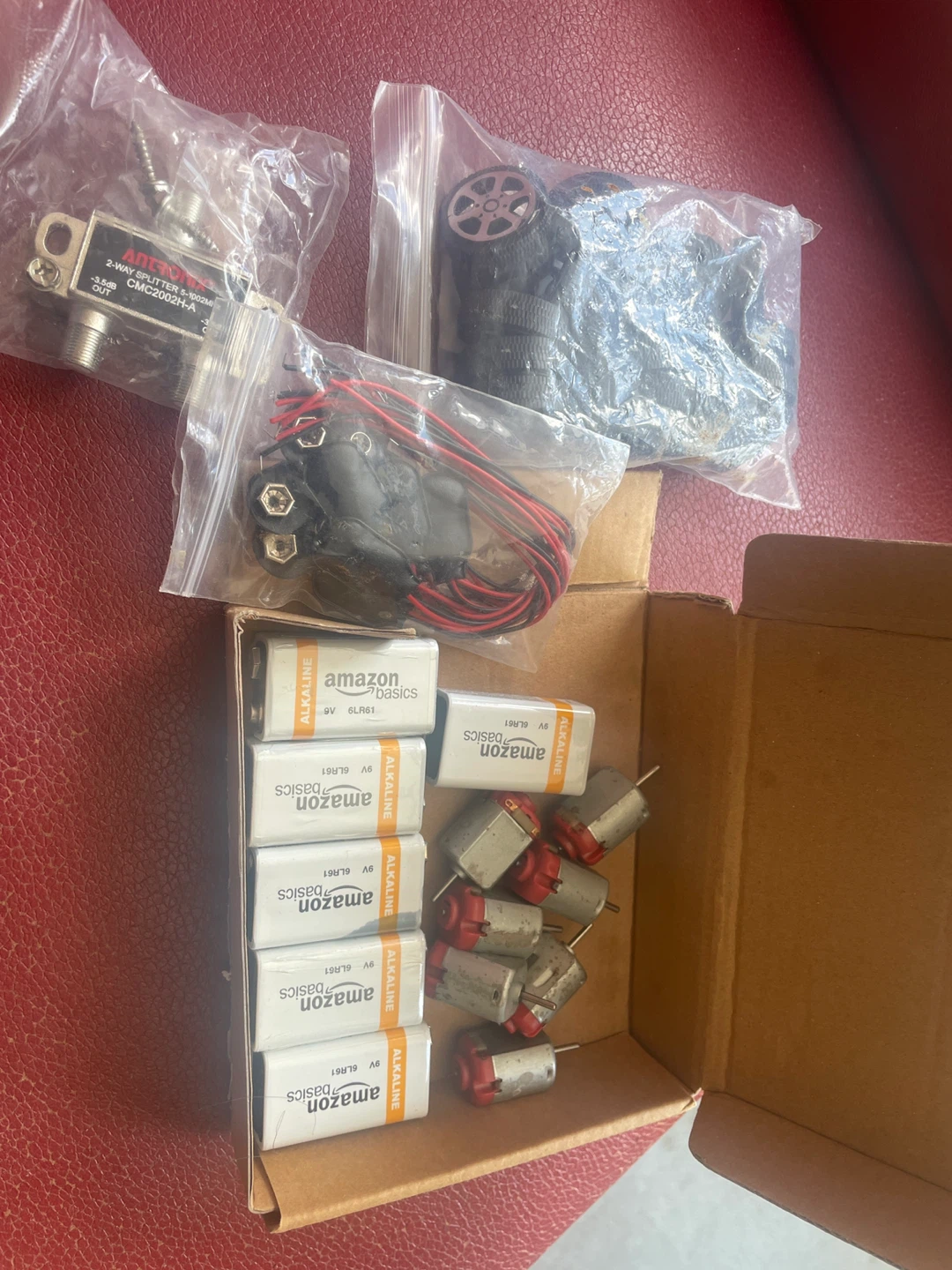 Amazon Basics 9V Batteries & Small DC Motors Bundle
