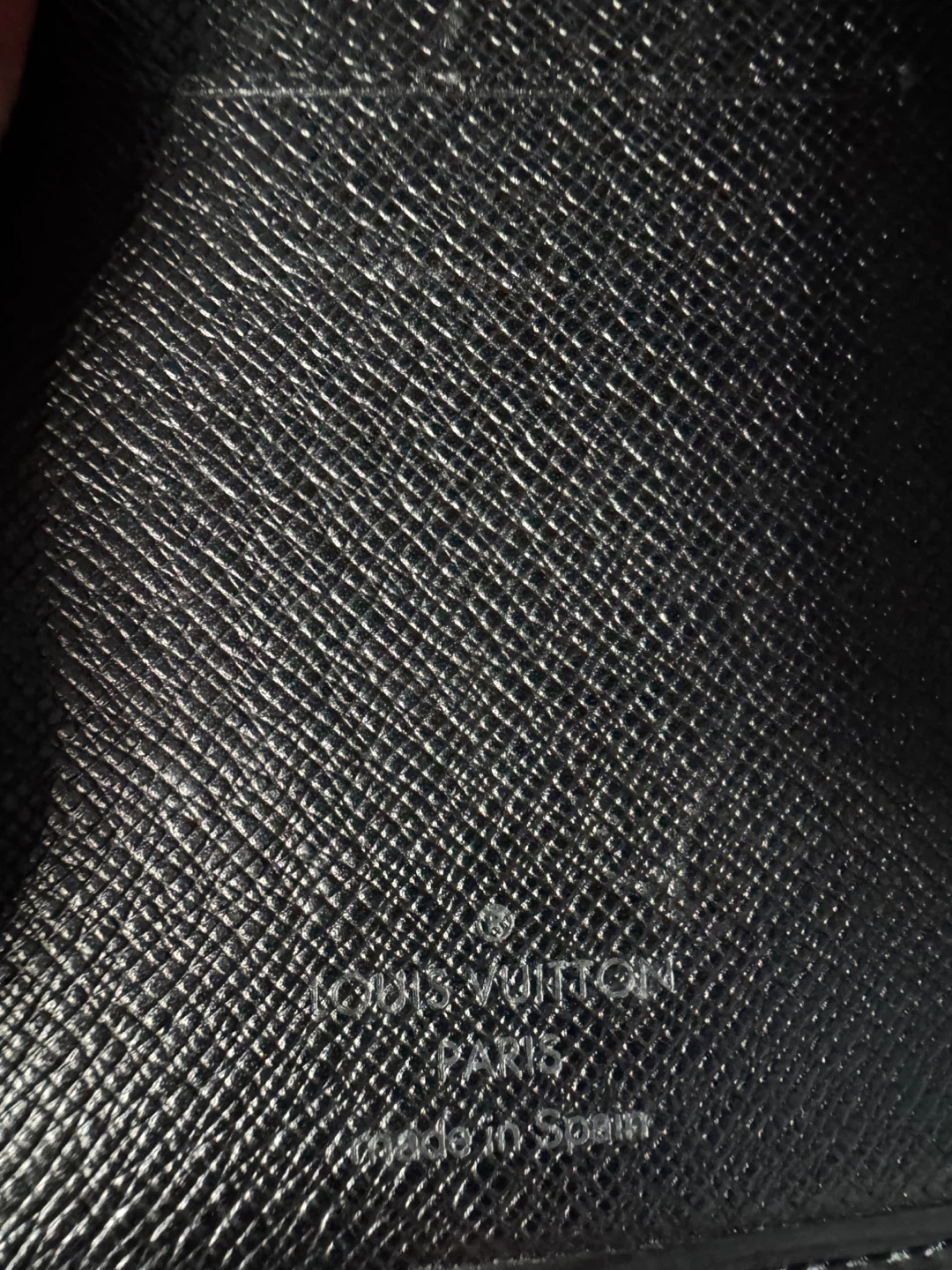 Louis Vuitton Epi Leather  Bifold Wallet Authentic - photo 4