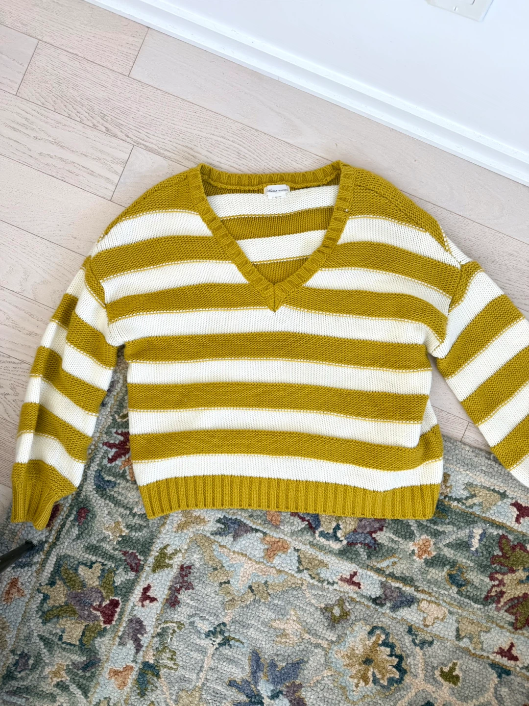 Revolve Lovers + Friends Sweater - size small - photo 2