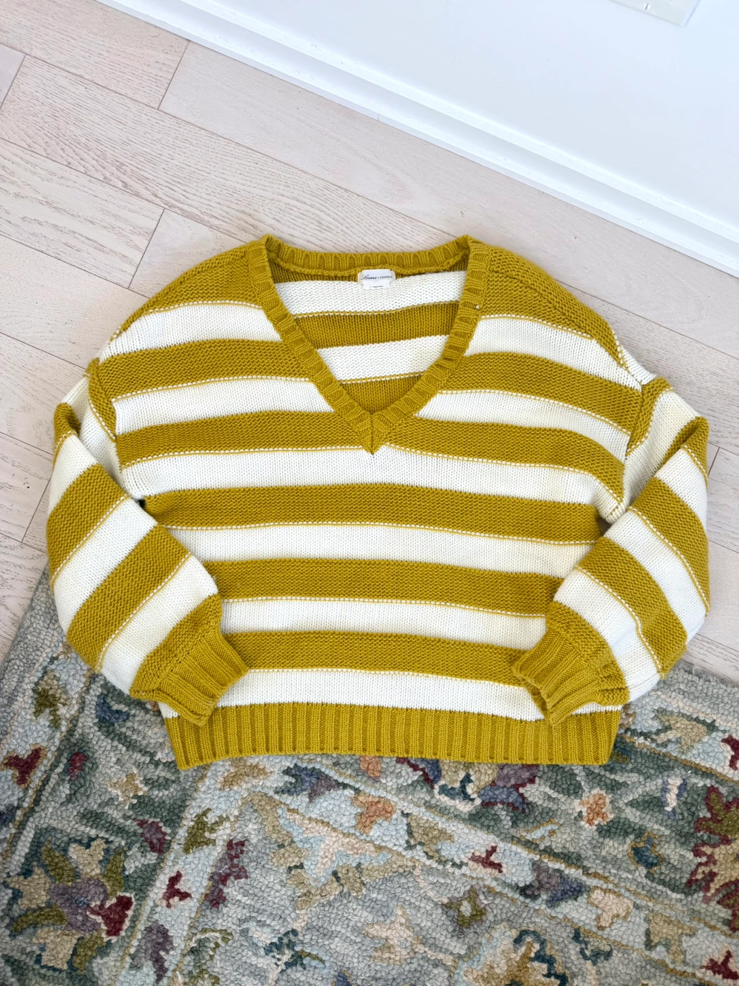 Revolve Lovers + Friends Sweater - size small